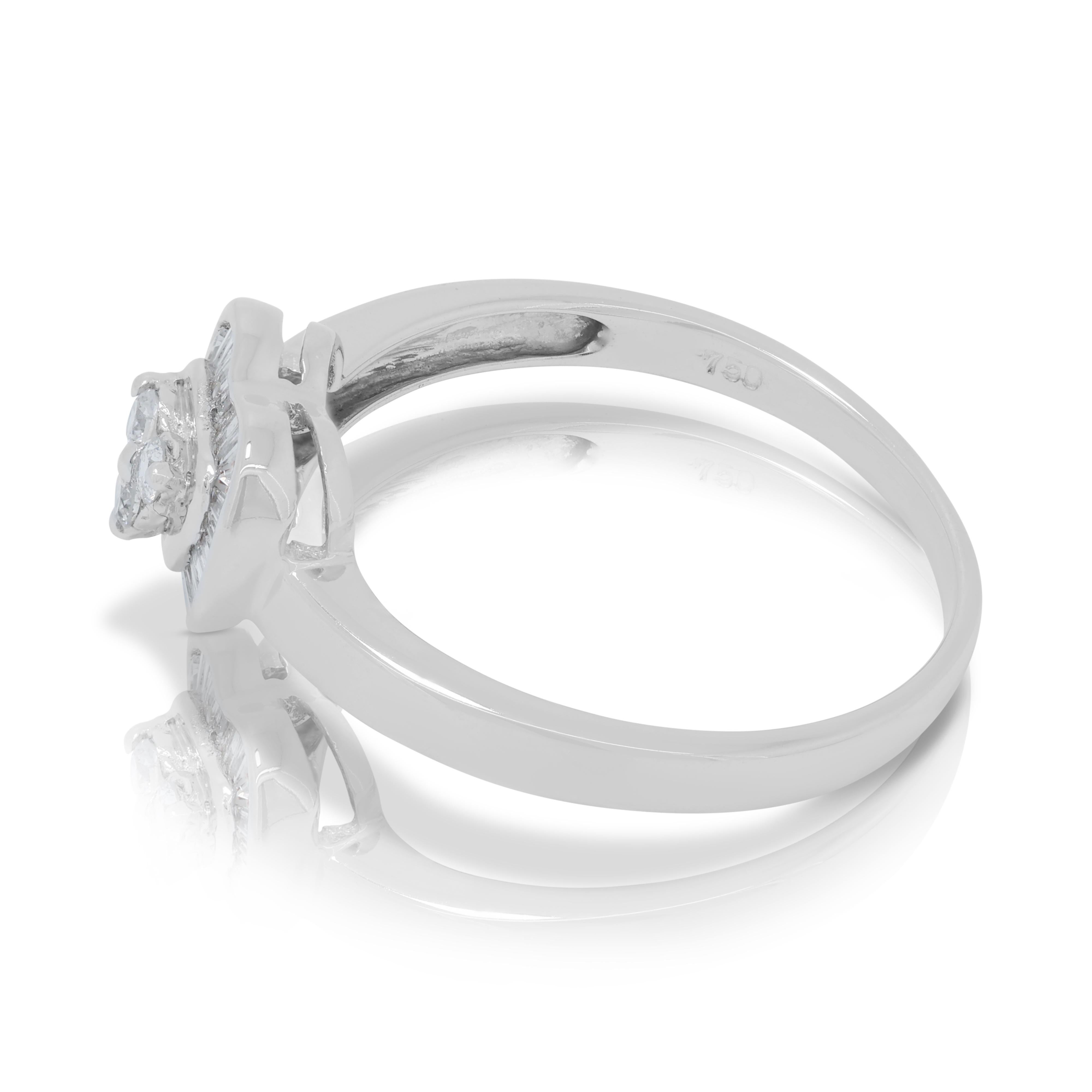 Taglio rotondo Mesmerizing 0.70ct Diamonds-Shaped Ring in oro bianco 18K in vendita