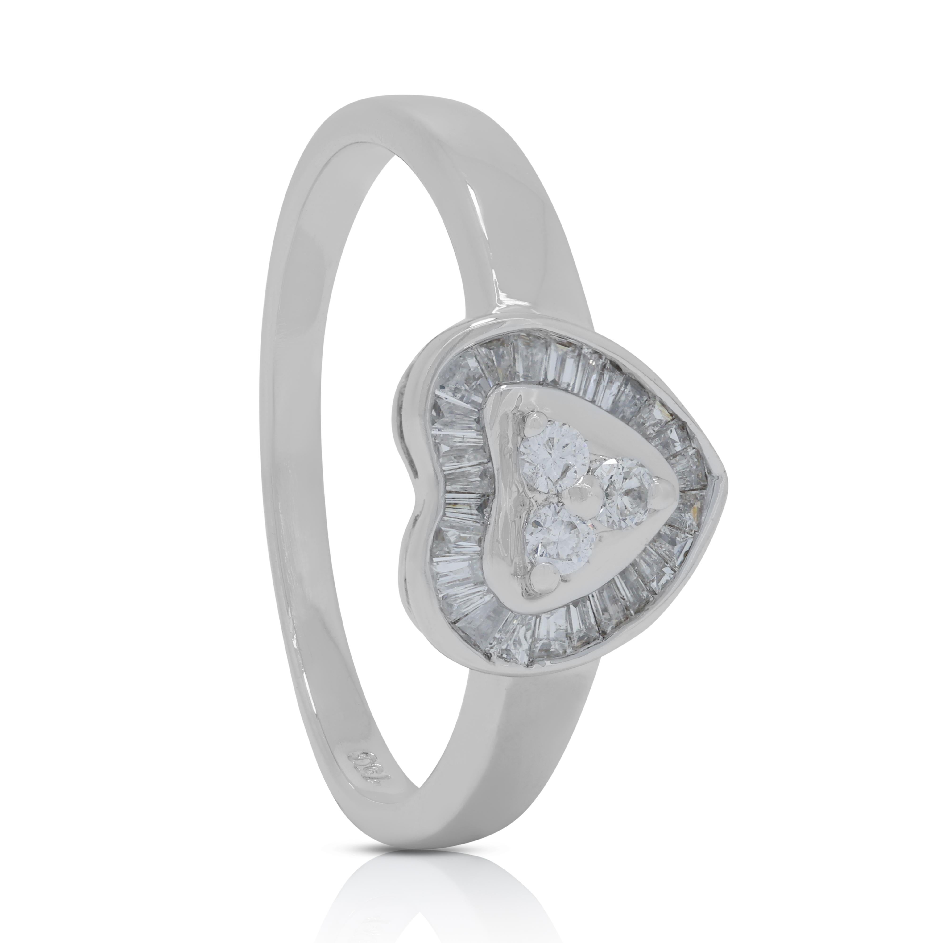 Mesmerizing 0.70ct Diamonds-Shaped Ring in oro bianco 18K in vendita 2