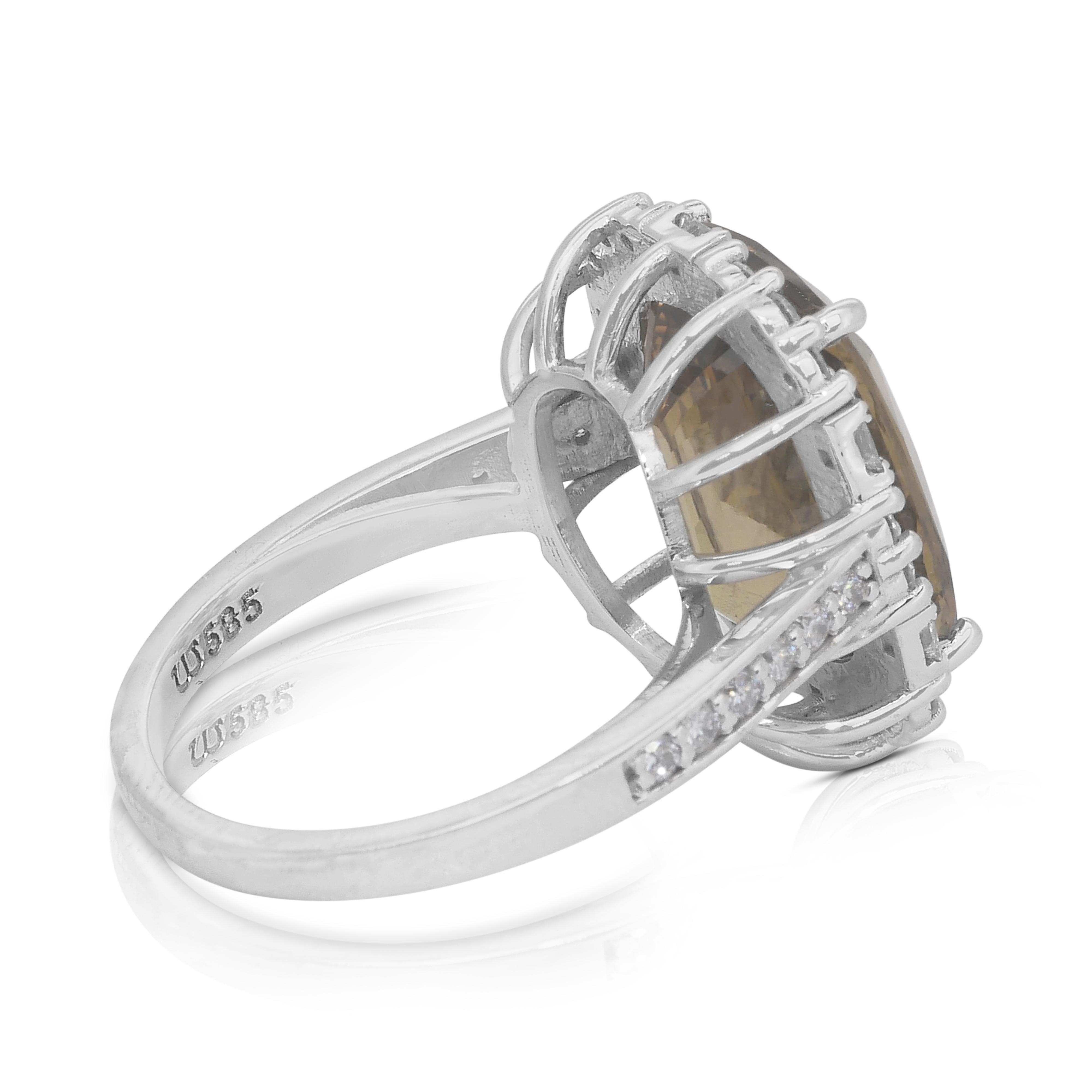 Mesmerizing 12.39ct Chrysoberyl and Diamonds Halo Cocktail Ring In New Condition In רמת גן, IL