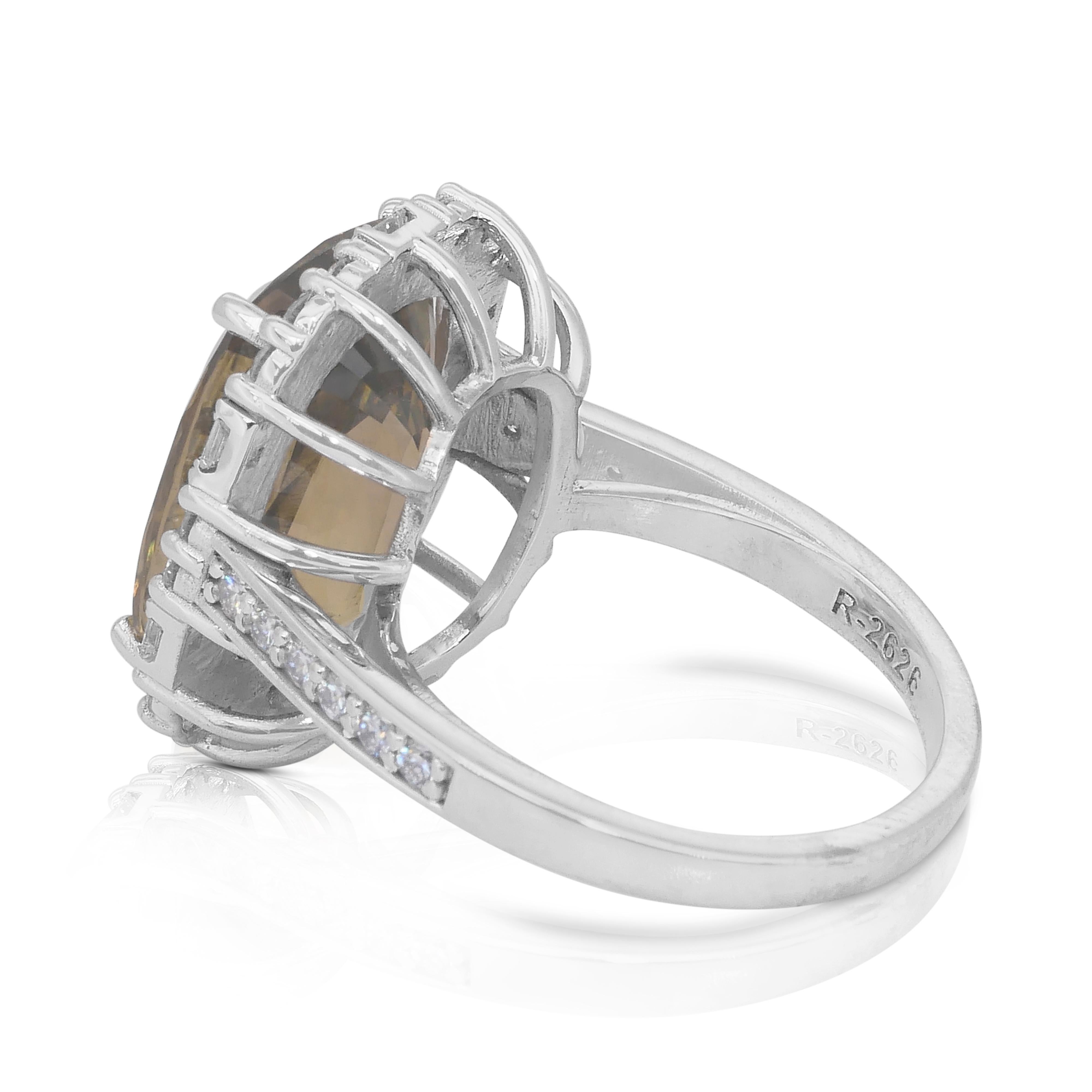 Women's Mesmerizing 12.39ct Chrysoberyl and Diamonds Halo Cocktail Ring