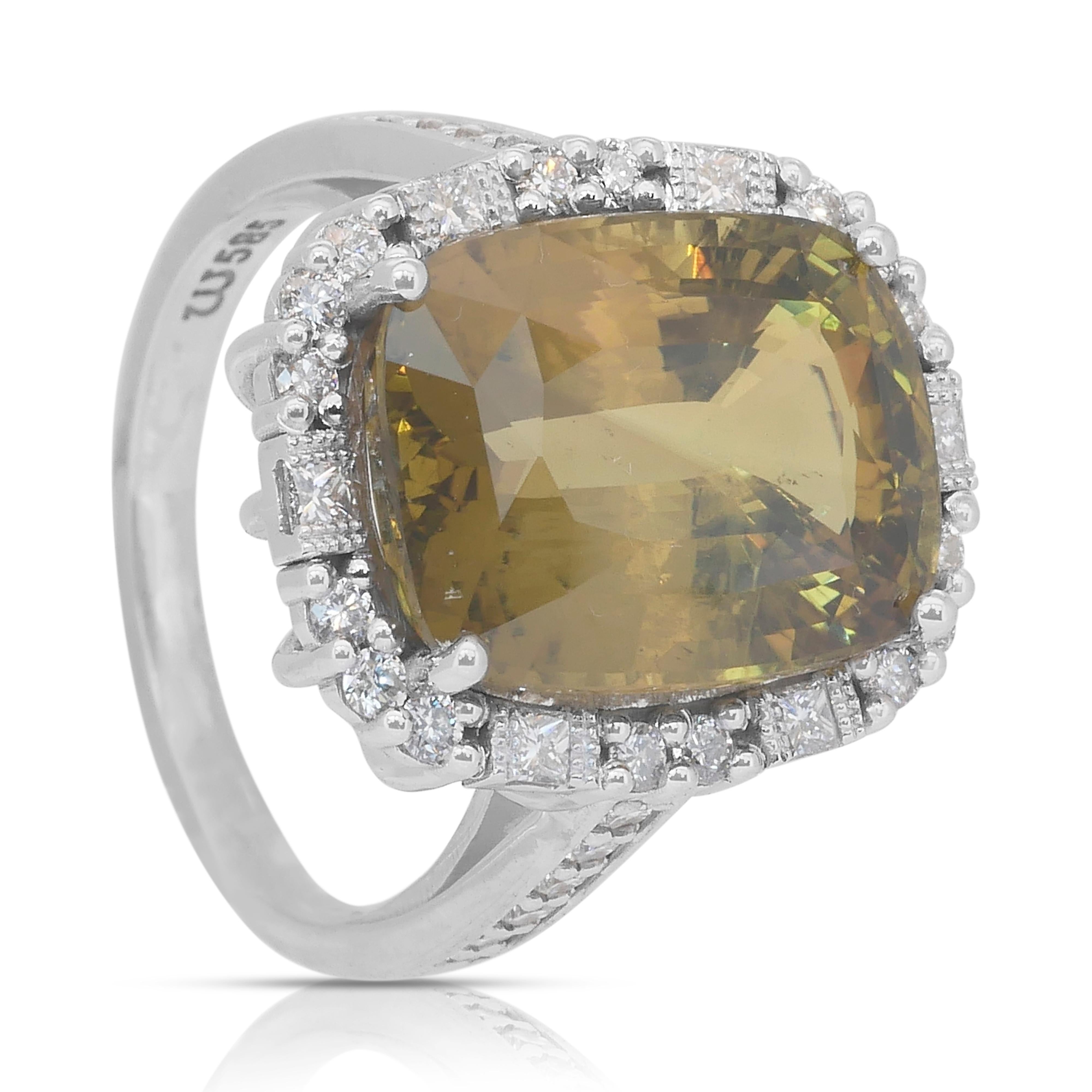 Mesmerizing 12.39ct Chrysoberyl and Diamonds Halo Cocktail Ring 3