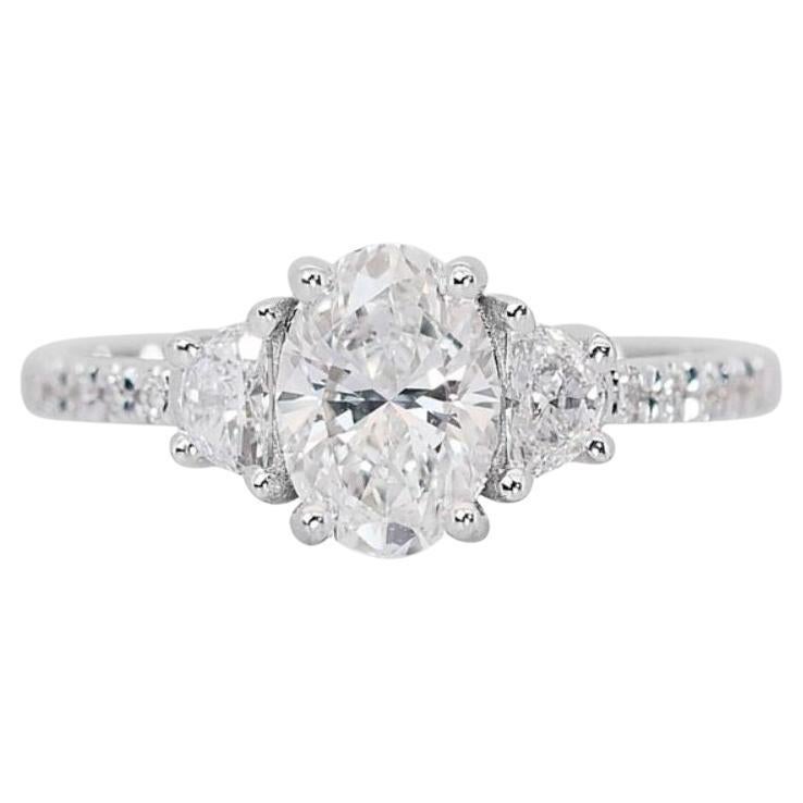 Mesmerizing 1ct Oval Diamond Ring in 18K White Gold  For Sale