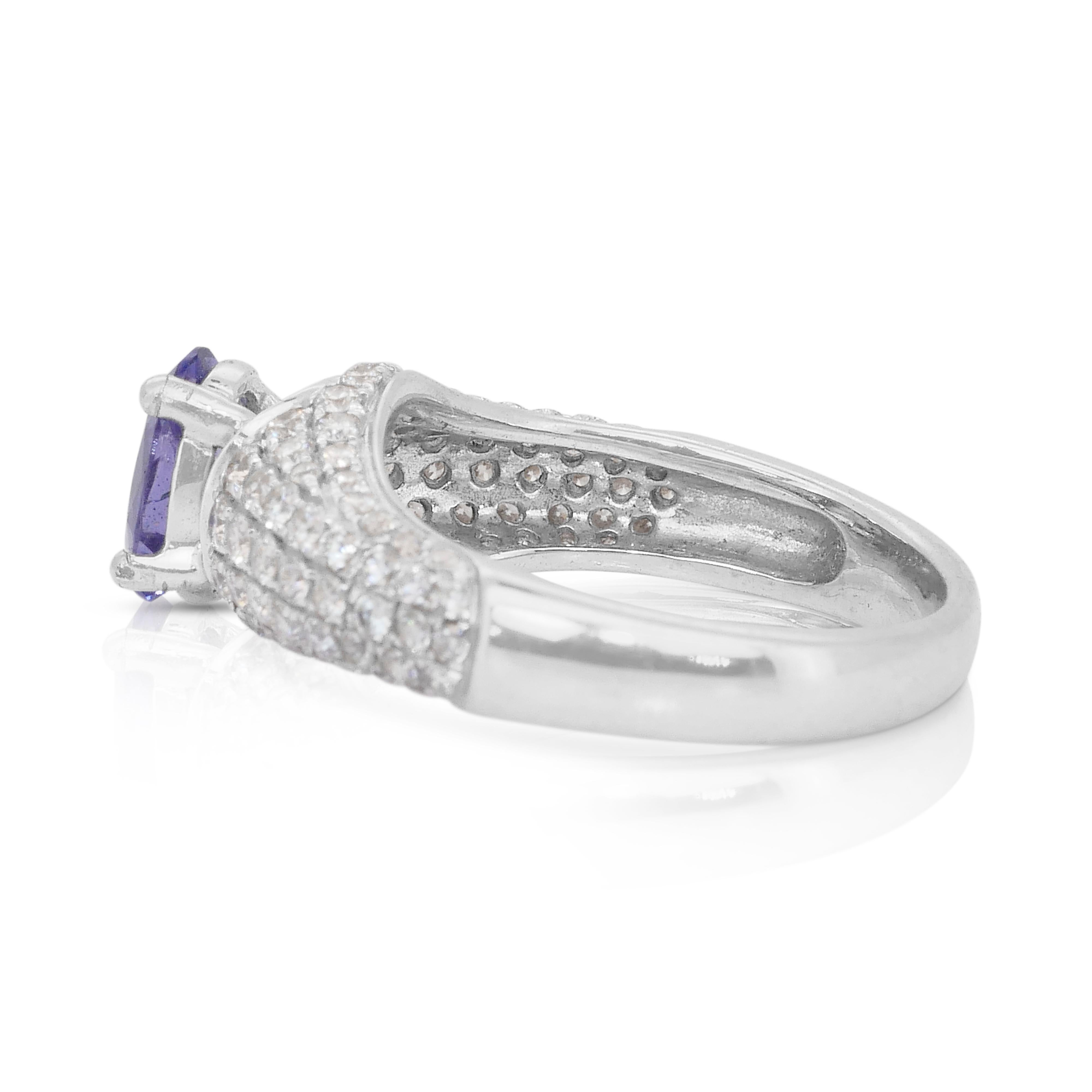 De las mujeres Fascinante Anillo de Oro Blanco de 18 quilates con Racimo de Tanzanita y Diamantes de 2,02 quilates en venta