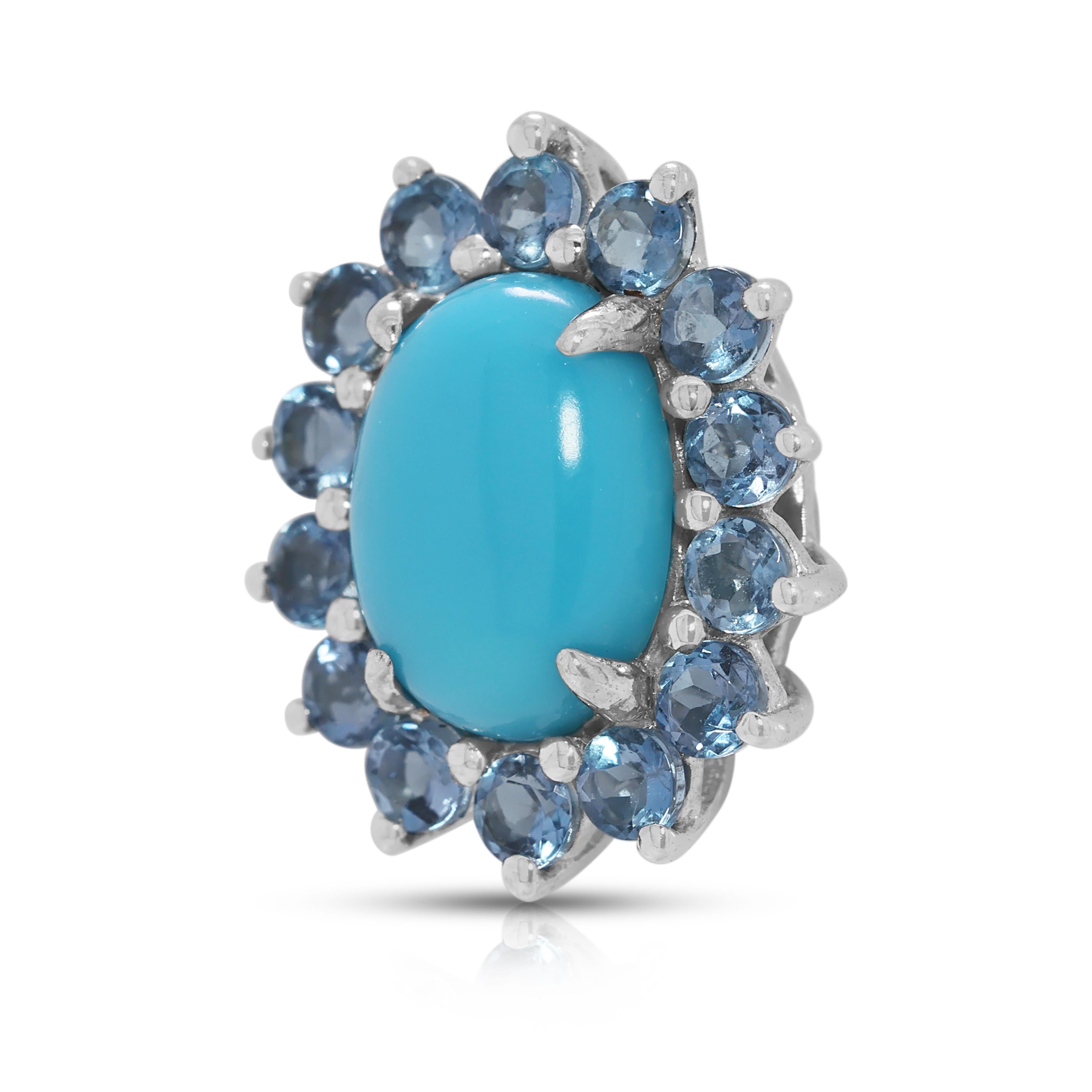Taille cabochon Pendentif Halo en or blanc 18 carats avec turquoise et saphir de 2,17 ct. en vente