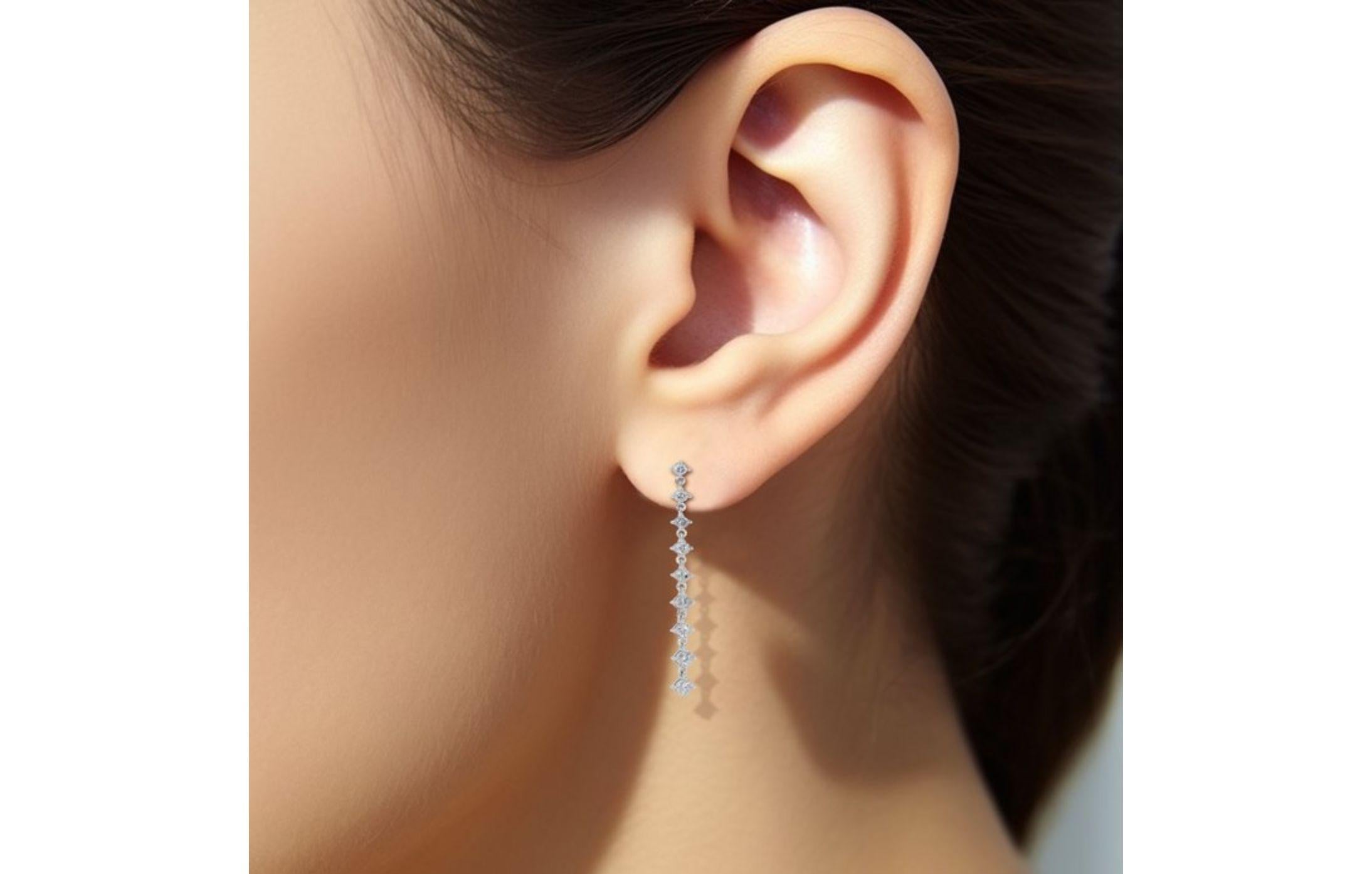 Women's Mesmerizing 2.31ct Drop Round Diamond Earrings