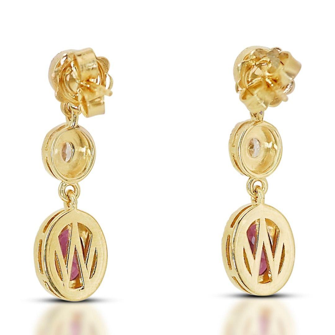 Women's Mesmerizing 2.32ct Garnet and Diamond Earrings set in 18K Yellow Gold For Sale