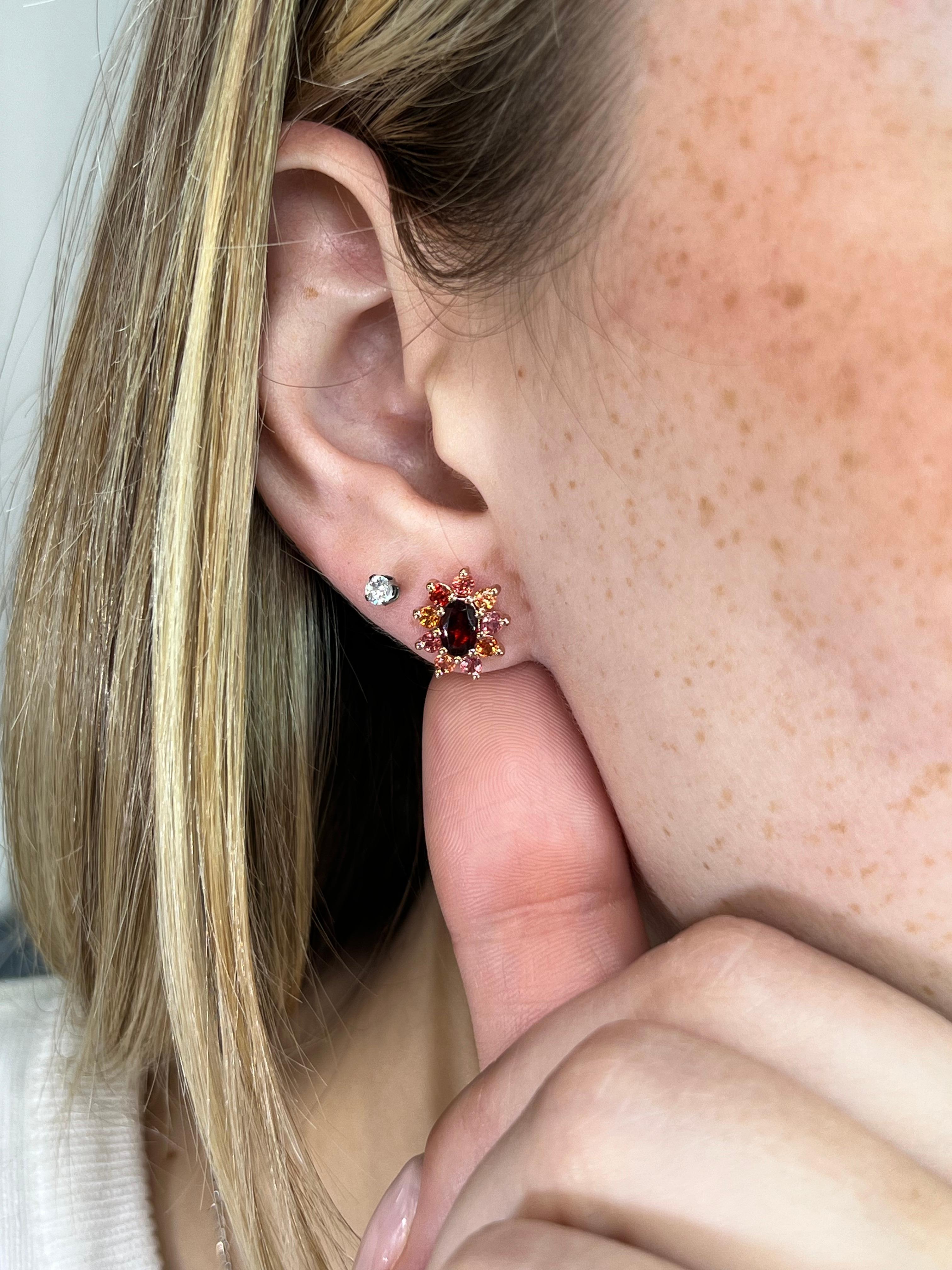 Mesmerizing 2.40 Carat Oval and Round Brilliant Garnet Earrings  3