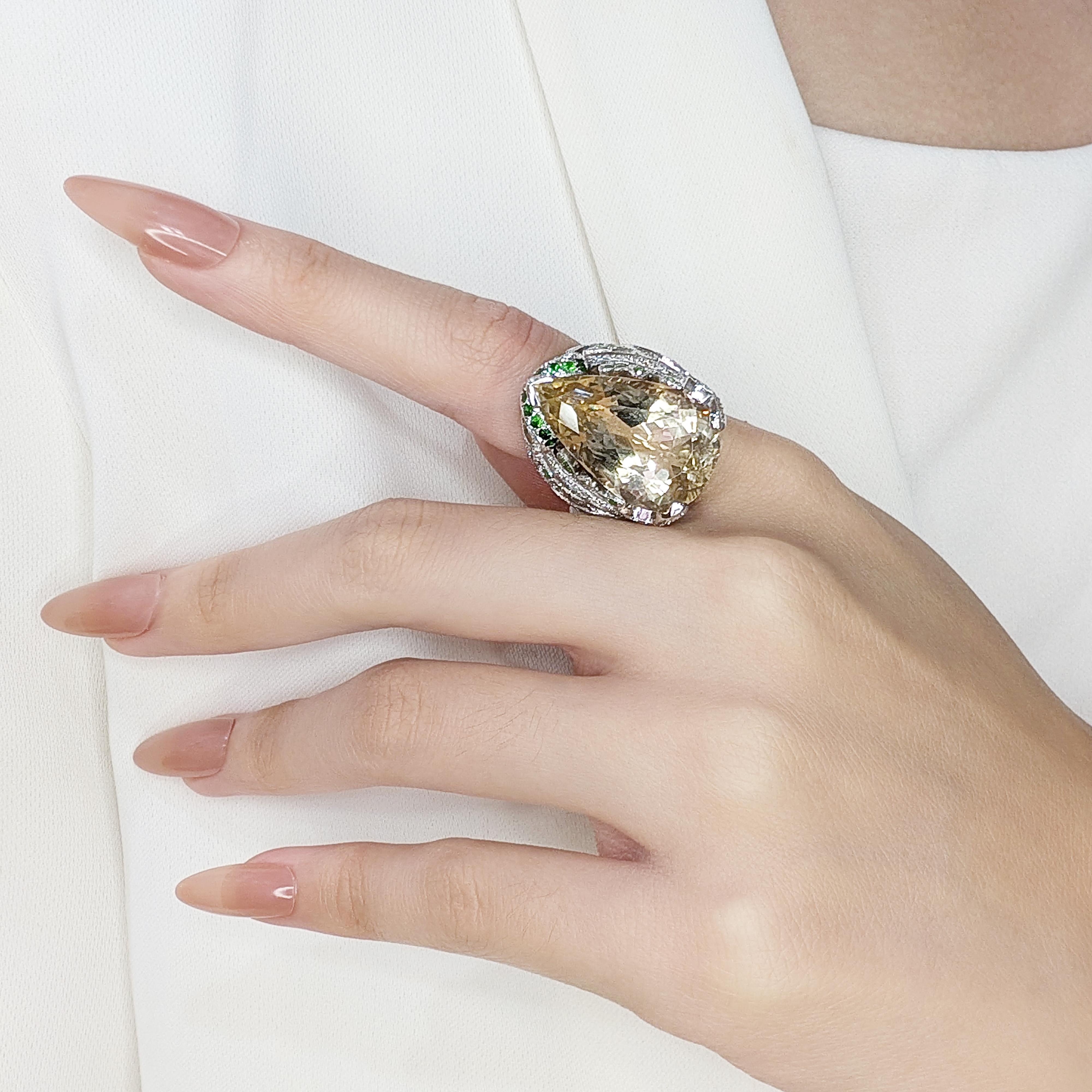 Mesmerizing 25.7ct Citrine, Garnet, and Natural Diamonds Ring in 18K White Gold For Sale 5