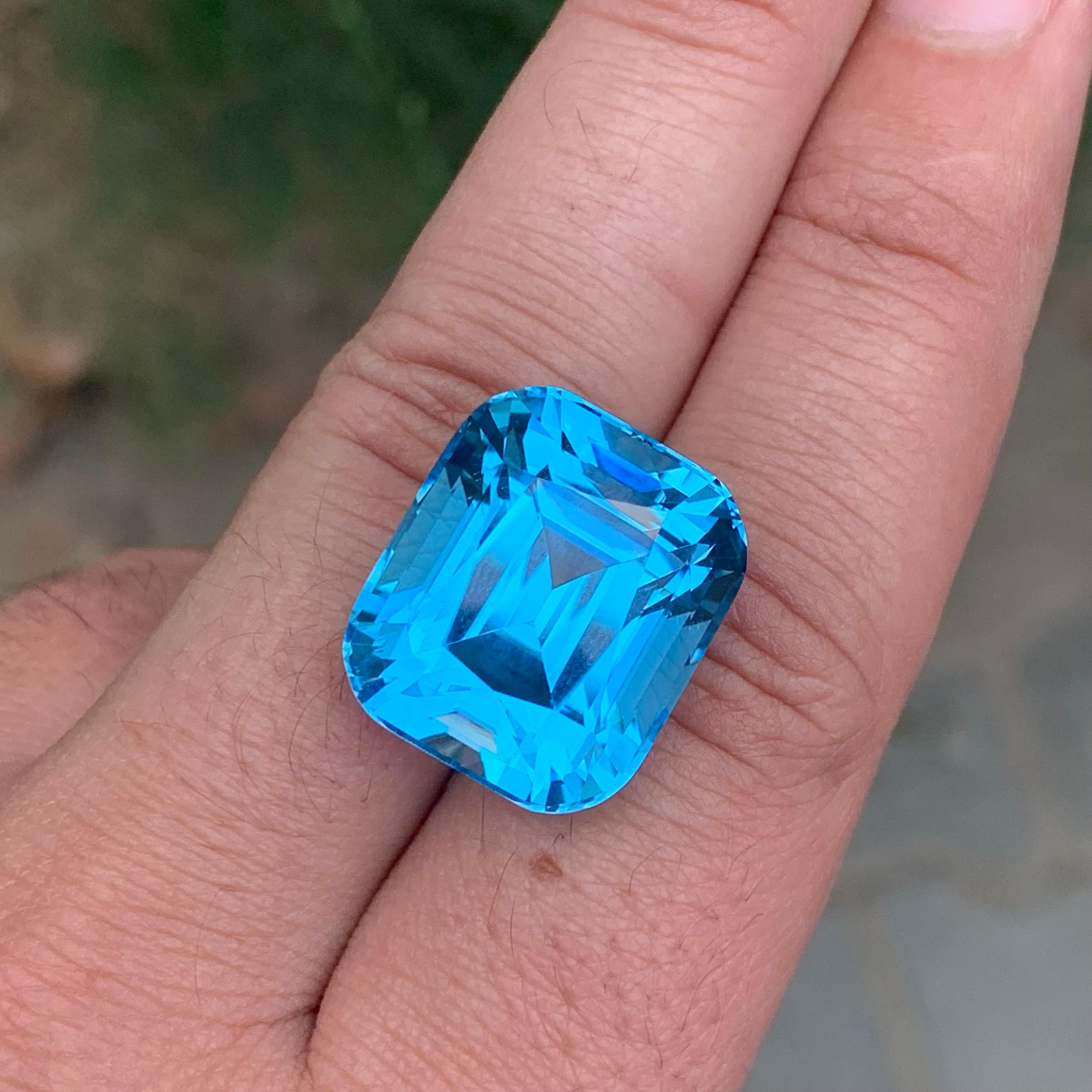 Mesmerizing 44.80 Carats Loose Swiss Blue Topaz Cushion Shape In condizioni Nuovo in vendita a Brisbane, AU