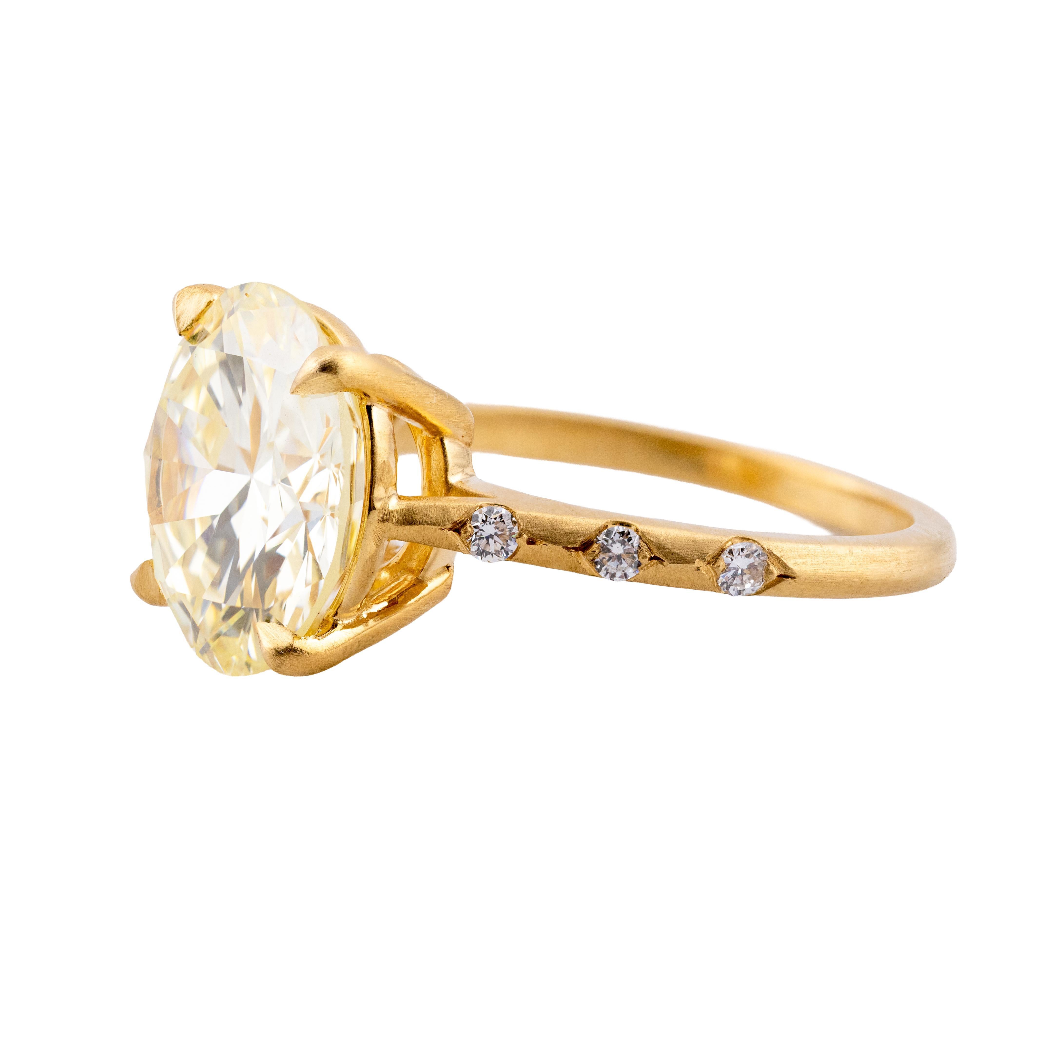 Taille brillant Bague de fiançailles en or jaune 18 carats avec un diamant certifié GIA de 6,06ctw en vente
