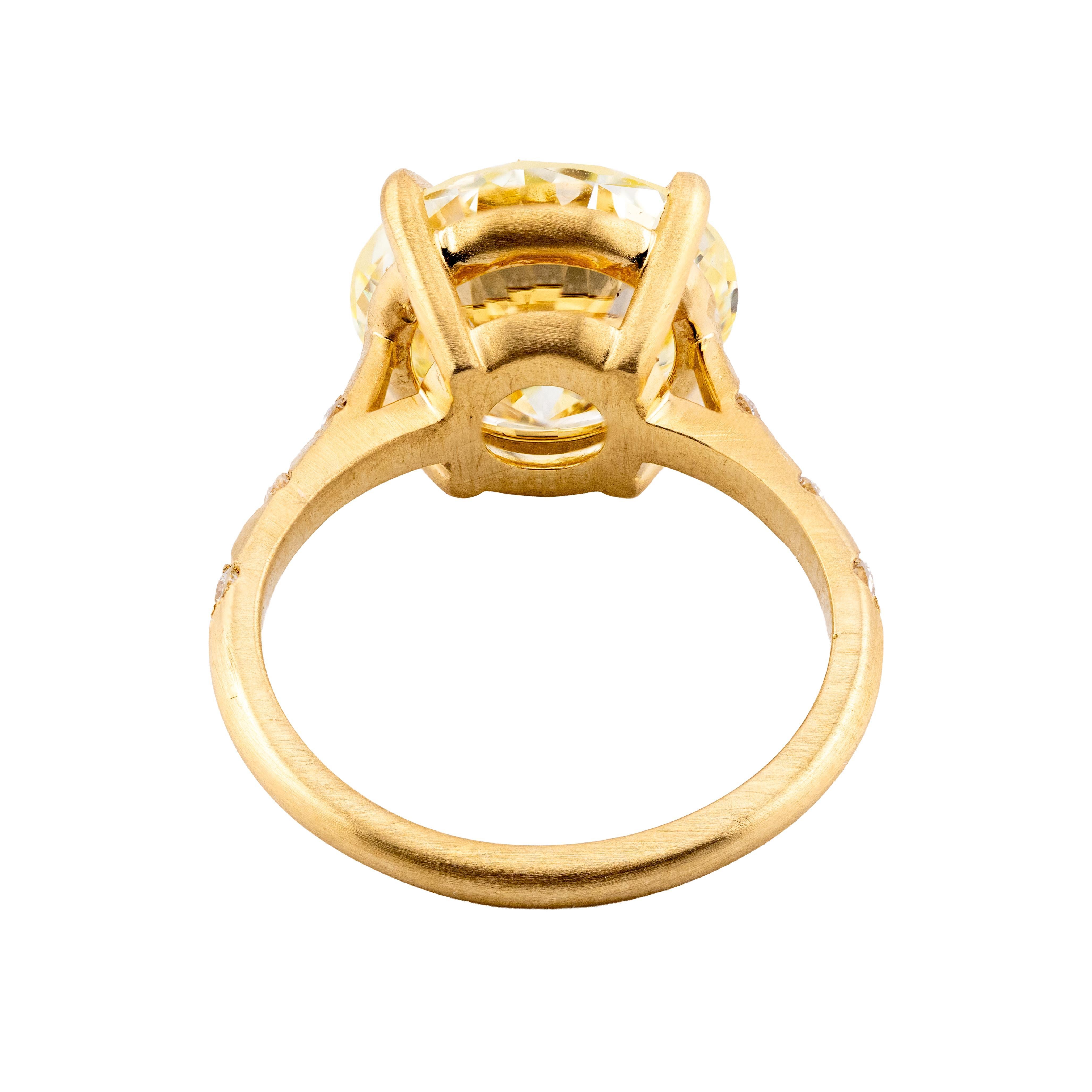 Bague de fiançailles en or jaune 18 carats avec un diamant certifié GIA de 6,06ctw Excellent état - En vente à Boston, MA