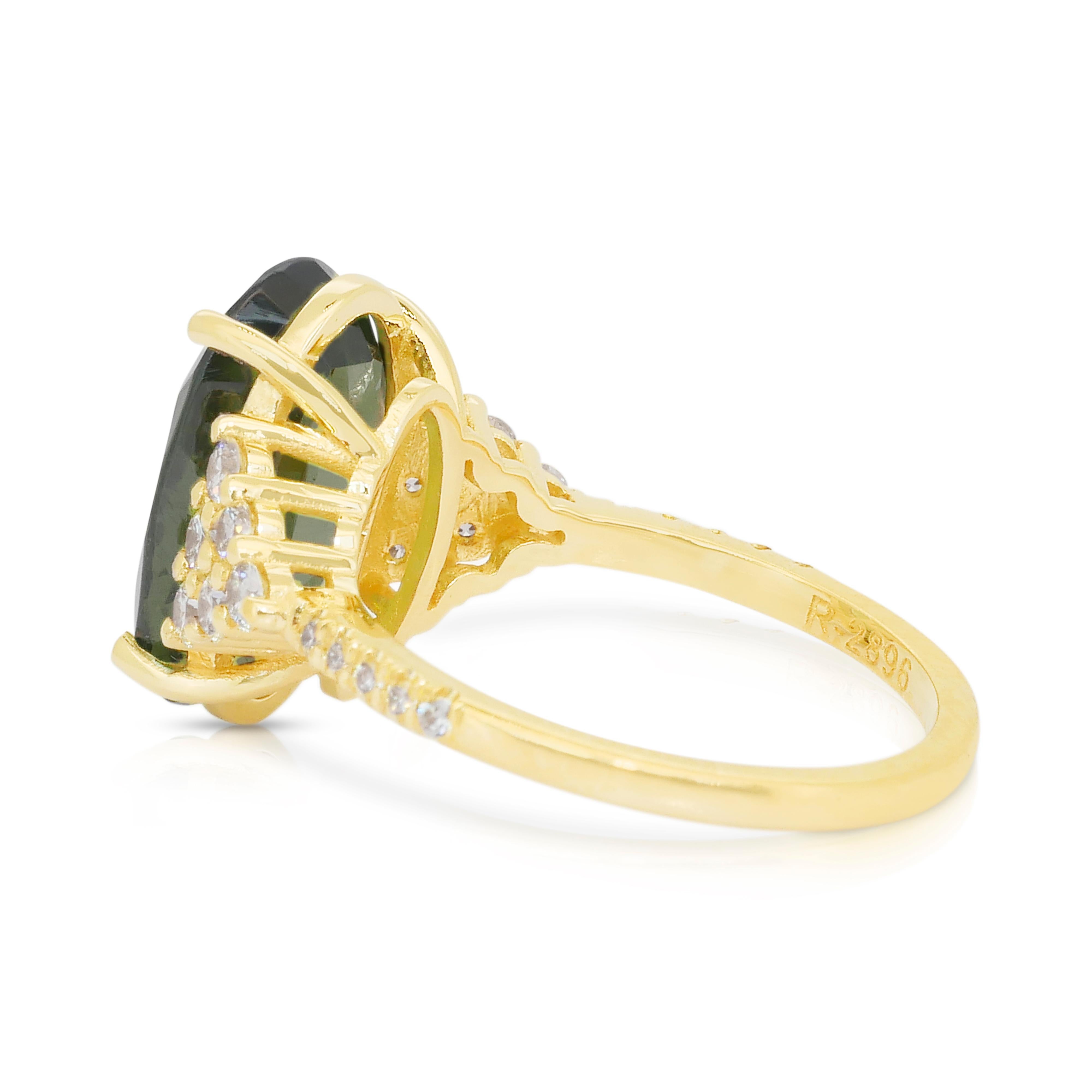 Magnifique bague cocktail en or jaune 18k avec zircon et diamants de 7,36ct Neuf - En vente à רמת גן, IL
