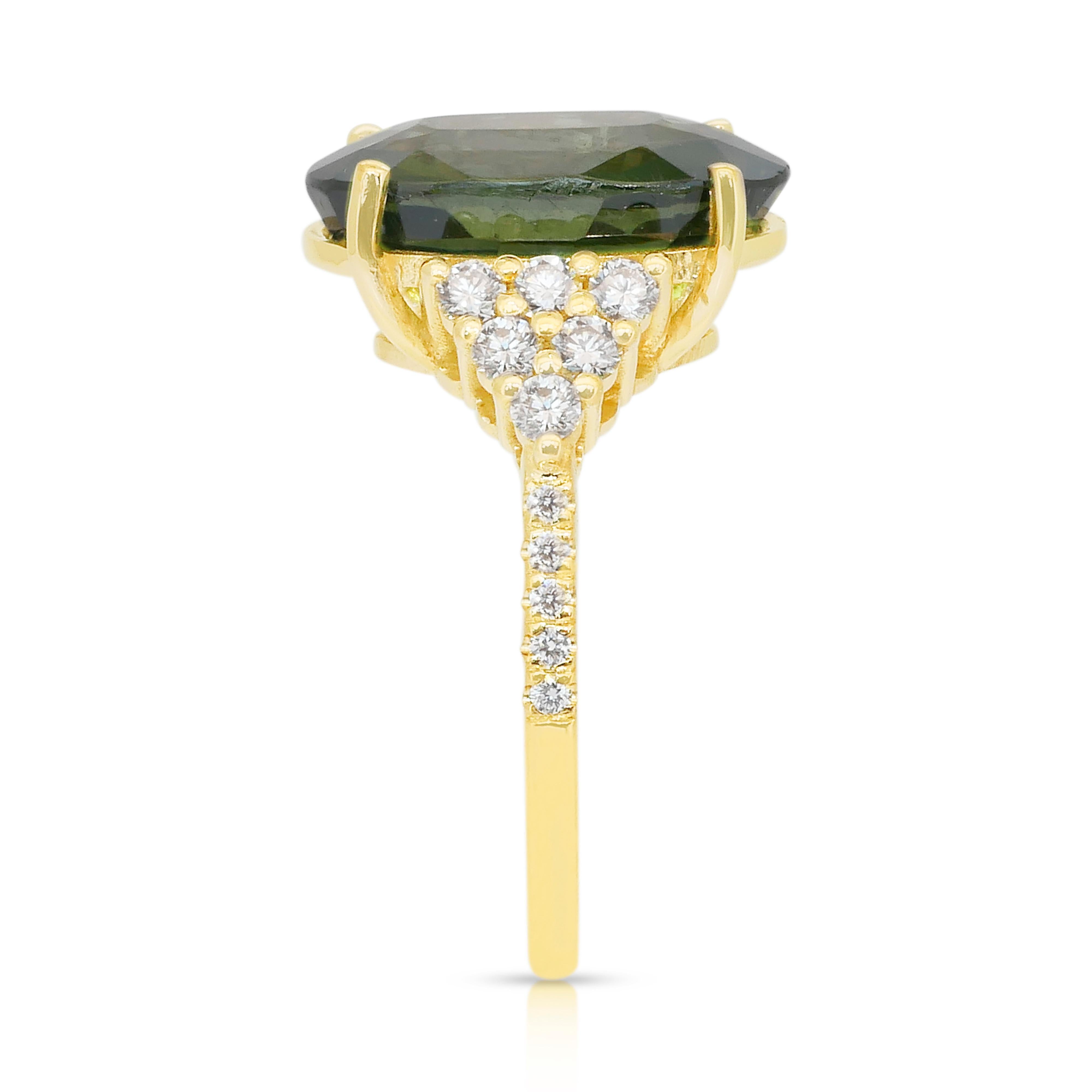 Magnifique bague cocktail en or jaune 18k avec zircon et diamants de 7,36ct en vente 1