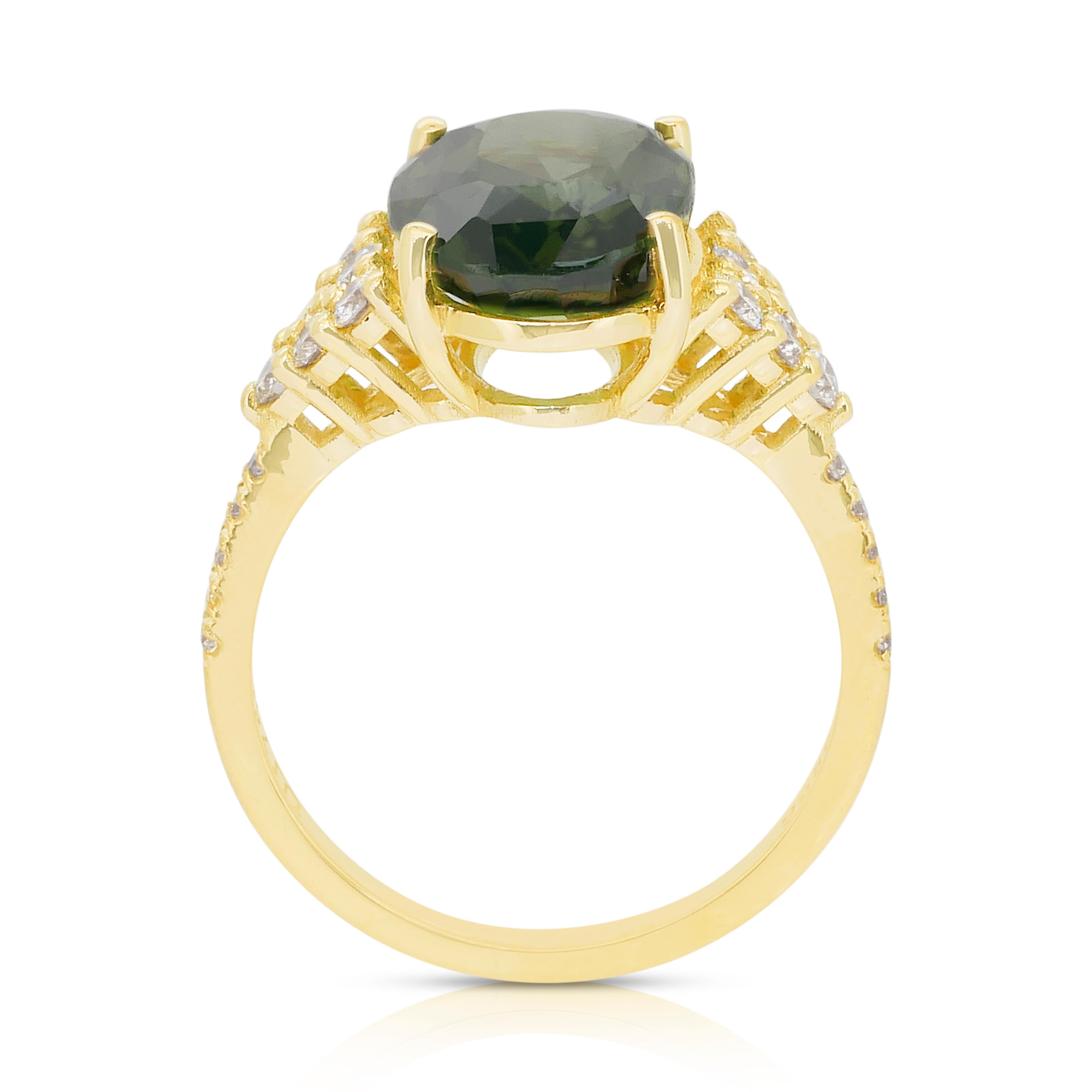 Magnifique bague cocktail en or jaune 18k avec zircon et diamants de 7,36ct en vente 3