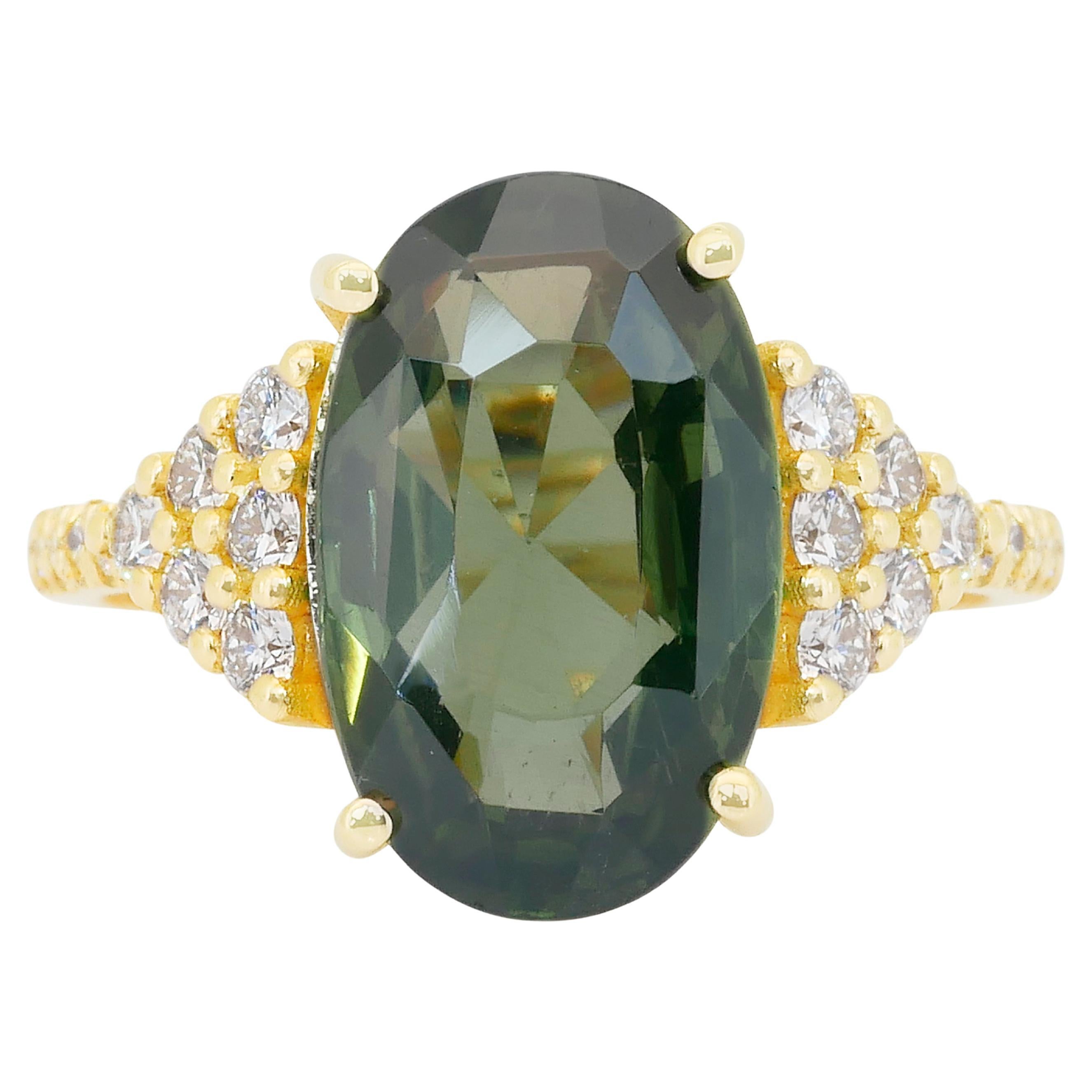 Magnifique bague cocktail en or jaune 18k avec zircon et diamants de 7,36ct en vente
