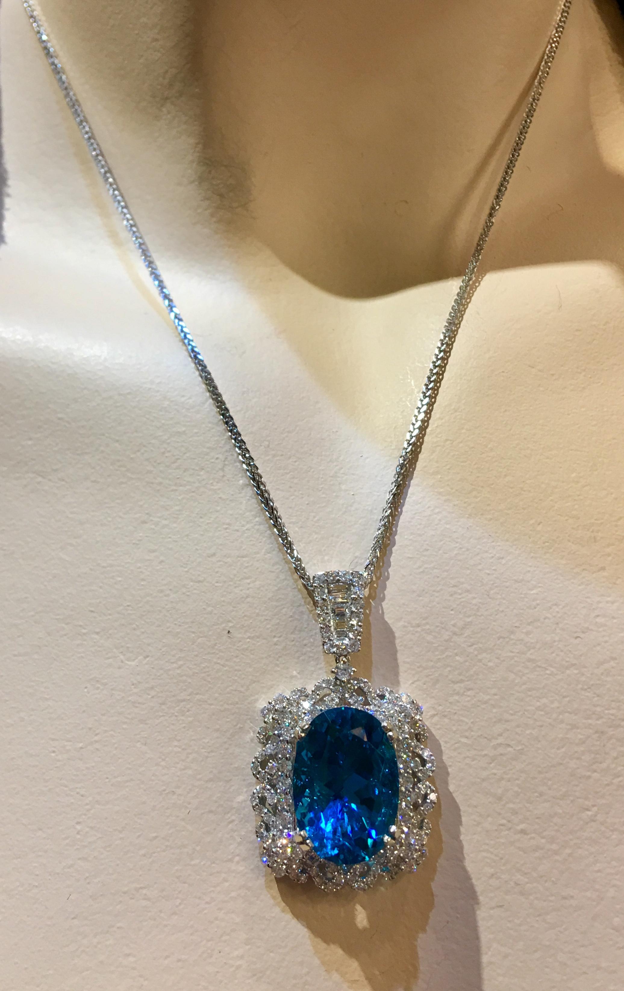 Mesmerizing Custom Made 11.11 Carat Oval Apatite 3.8 Carat Diamond Necklace 2