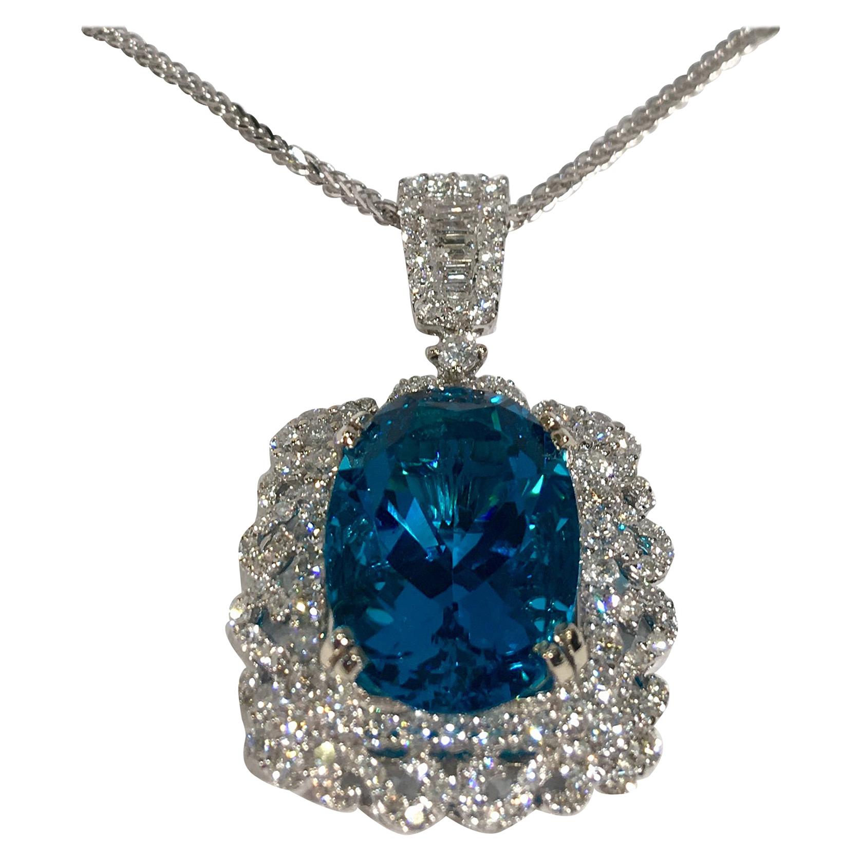 Mesmerizing Custom Made 11.11 Carat Oval Apatite 3.8 Carat Diamond Necklace