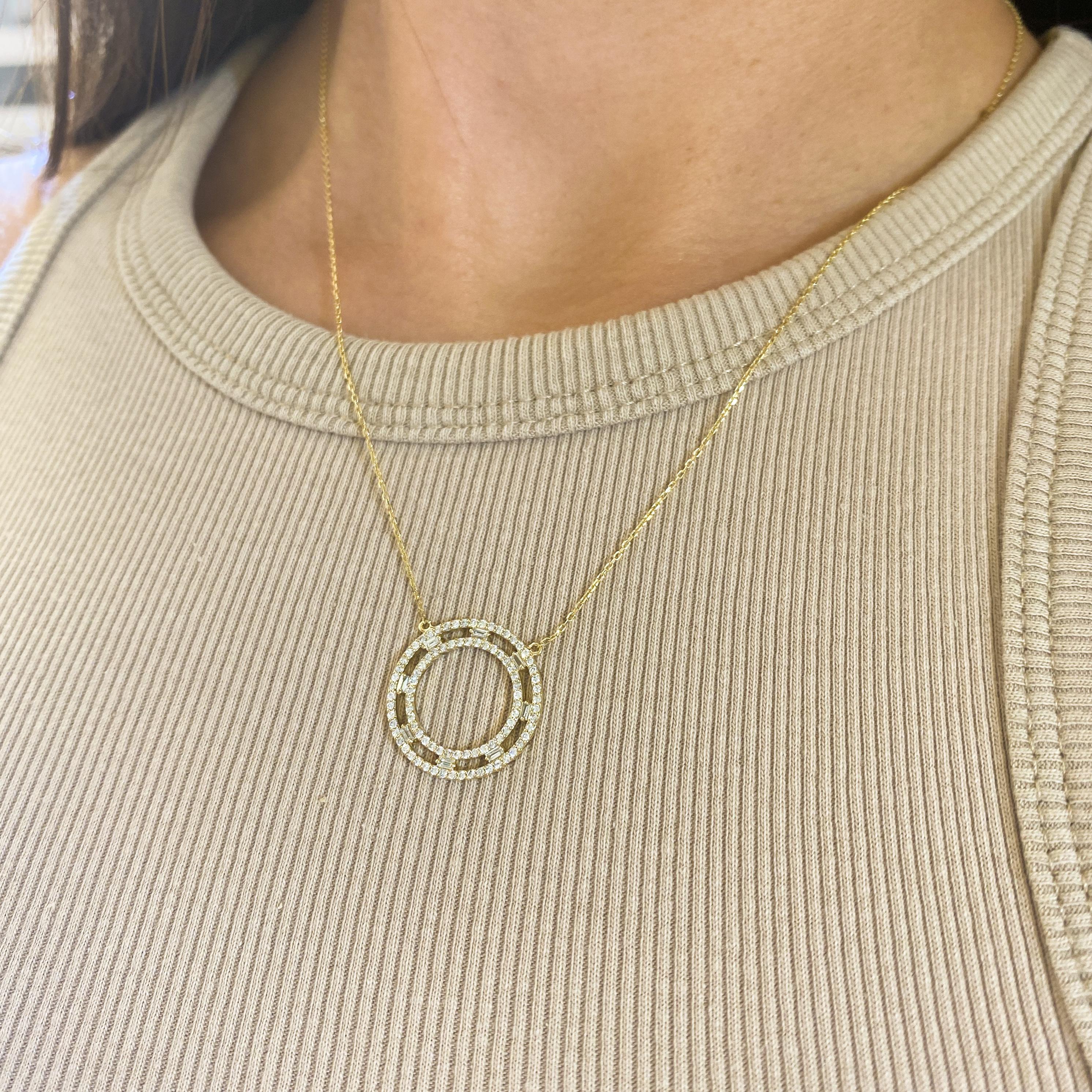 Diamant double cercle 1,25 carats, or jaune 14 carats, baguette et ronde, cible Neuf - En vente à Austin, TX