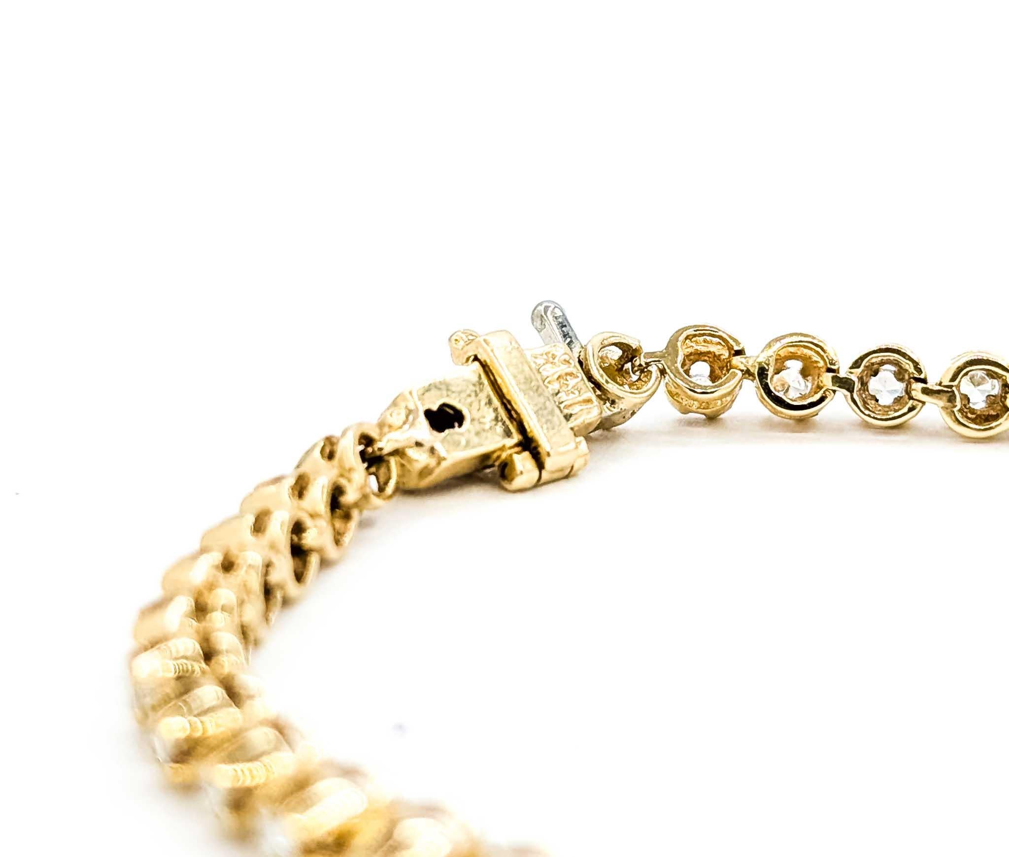 Mesmerizing Diamond Radiance Bracelet in 14k Yellow Gold For Sale 1