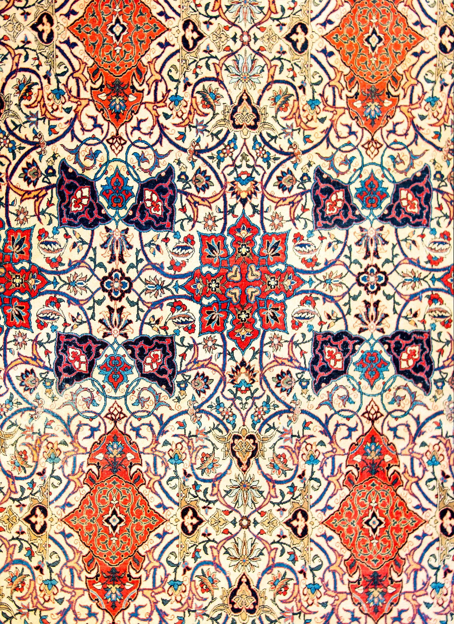 Persischer Isfahan-Teppich aus dem frühen 20. Jahrhundert, faszinierend (Tabriz) im Angebot