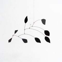 Cinetica ipnotica: Scultura in ferro - Movimento e colore dipinti