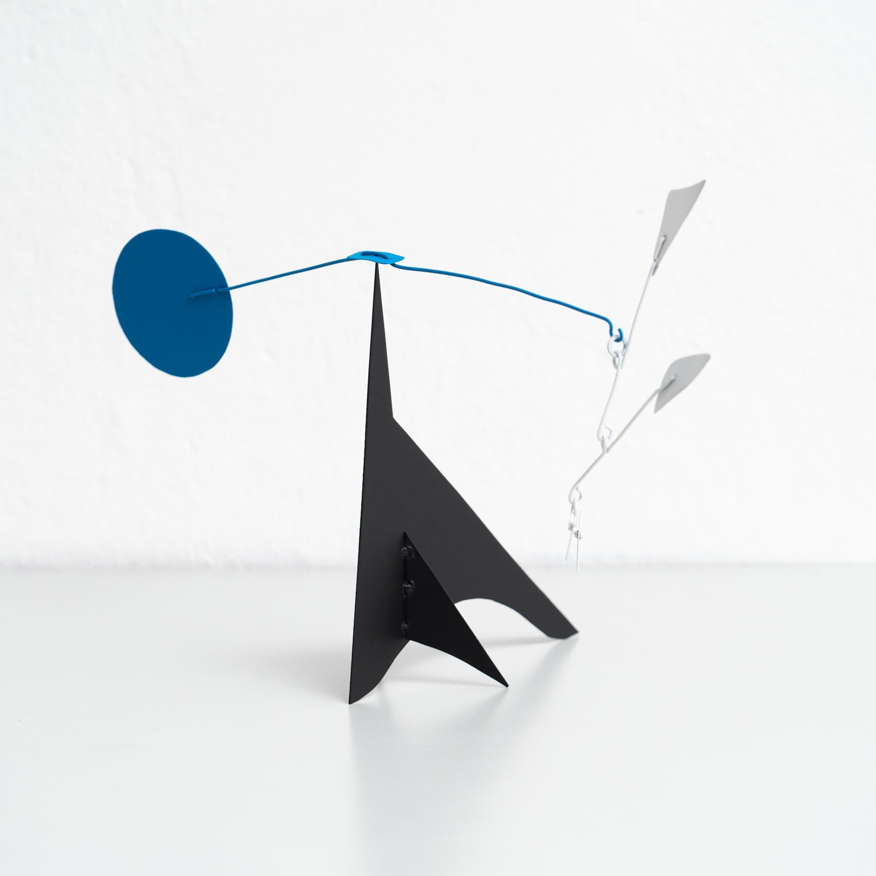 Mesmerizing Kinetics: Iron Sculpture - Painted Motion and Color In Good Condition In Barcelona, ES