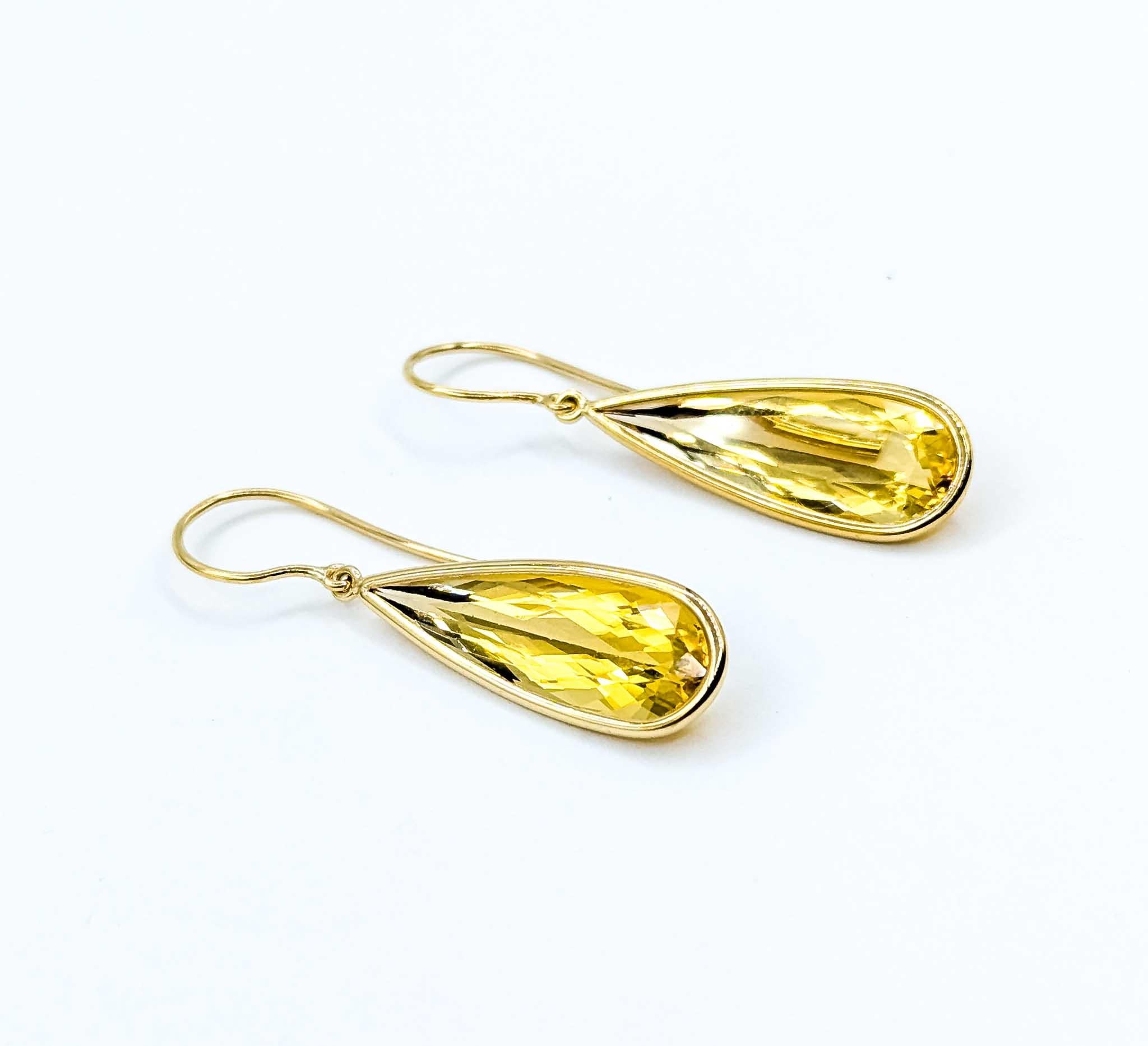 Boucles d'oreilles béryl jaune en or exquis 18k Pour femmes en vente