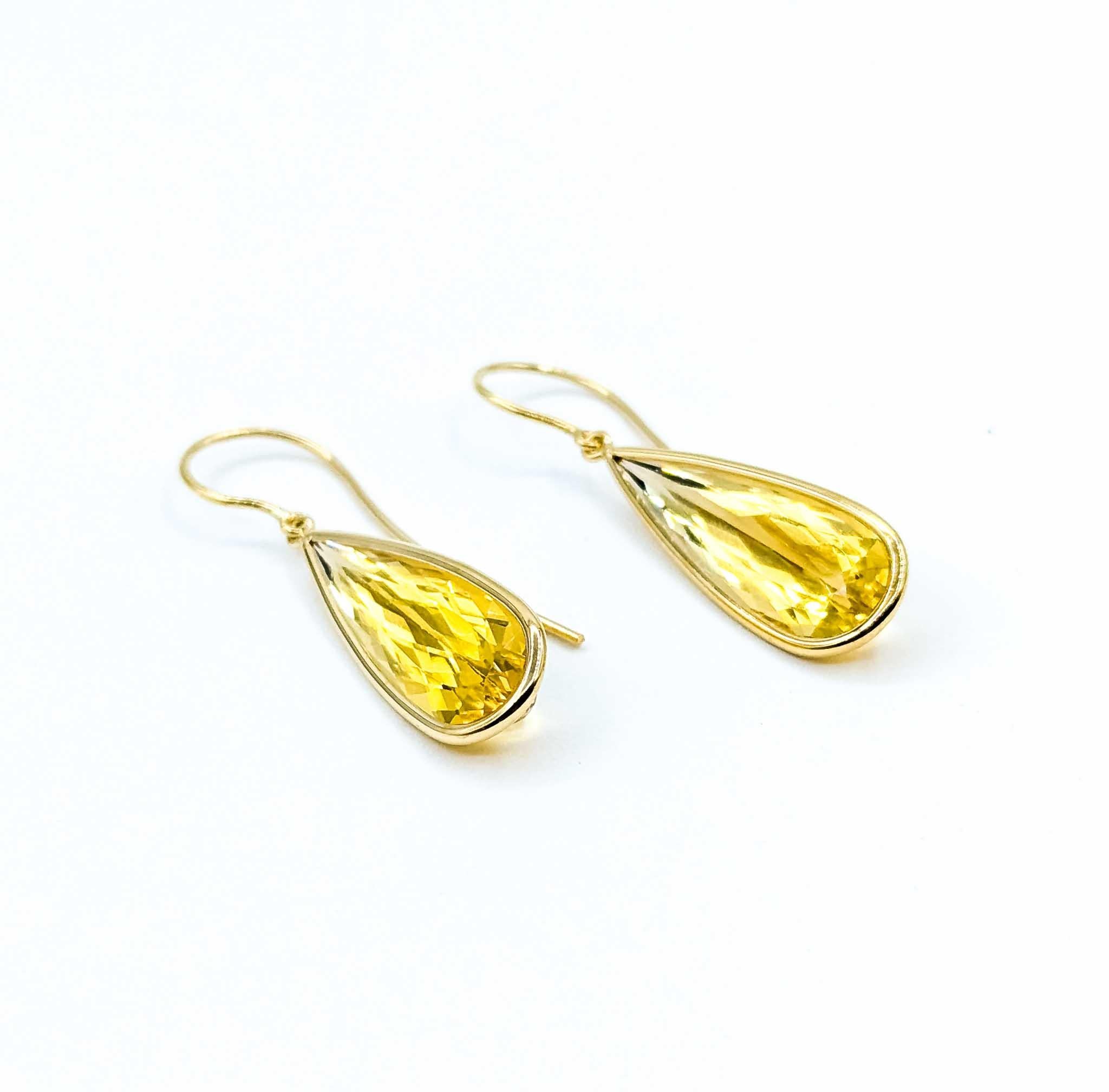 Boucles d'oreilles béryl jaune en or exquis 18k en vente 1