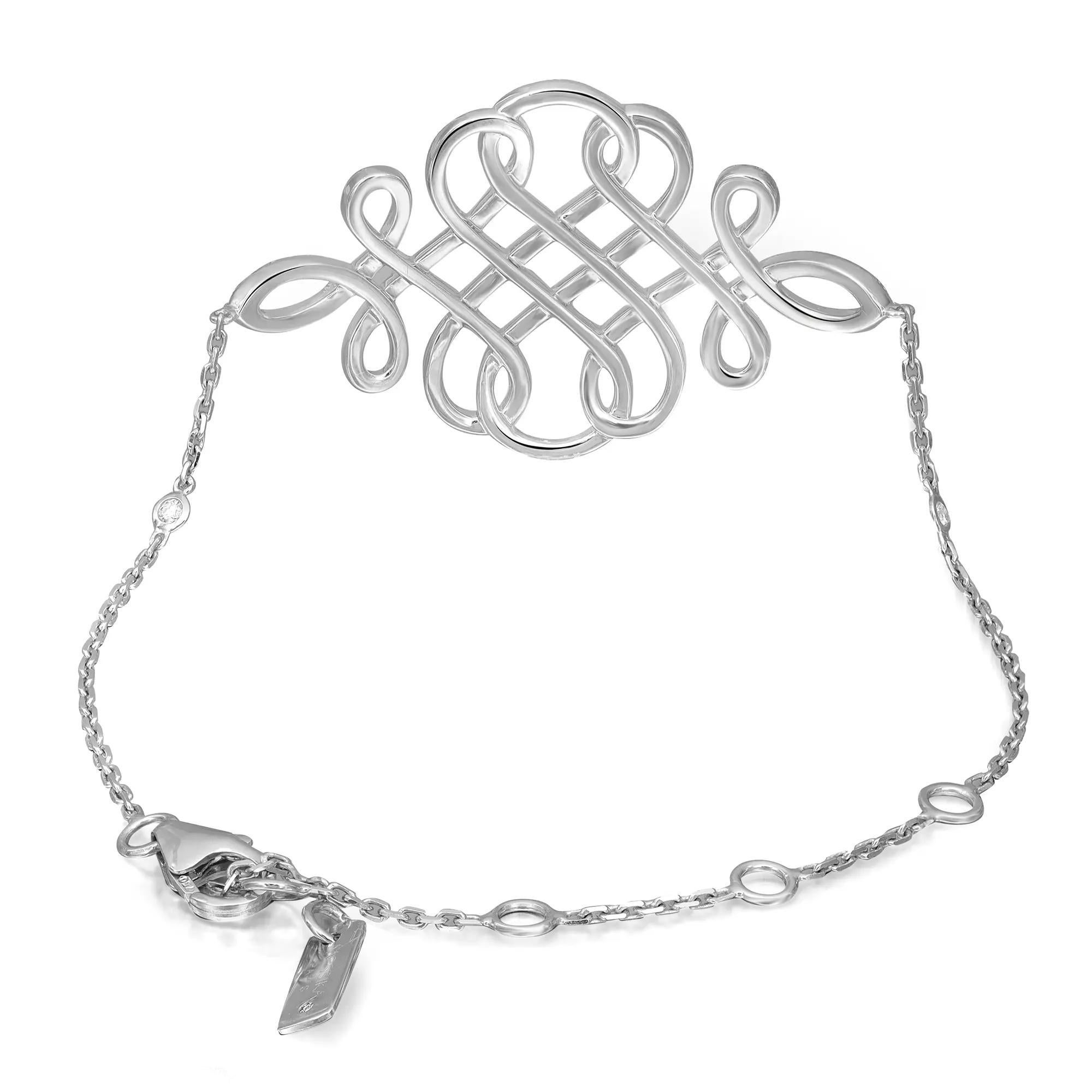 Get the perfect dazzling look with this stunning chain bracelet from the Messika Promess collection. Crafted in high polish 18K white gold. It's stackable and easy to mix and match. This bracelet features a spiral motif studded with pave set round