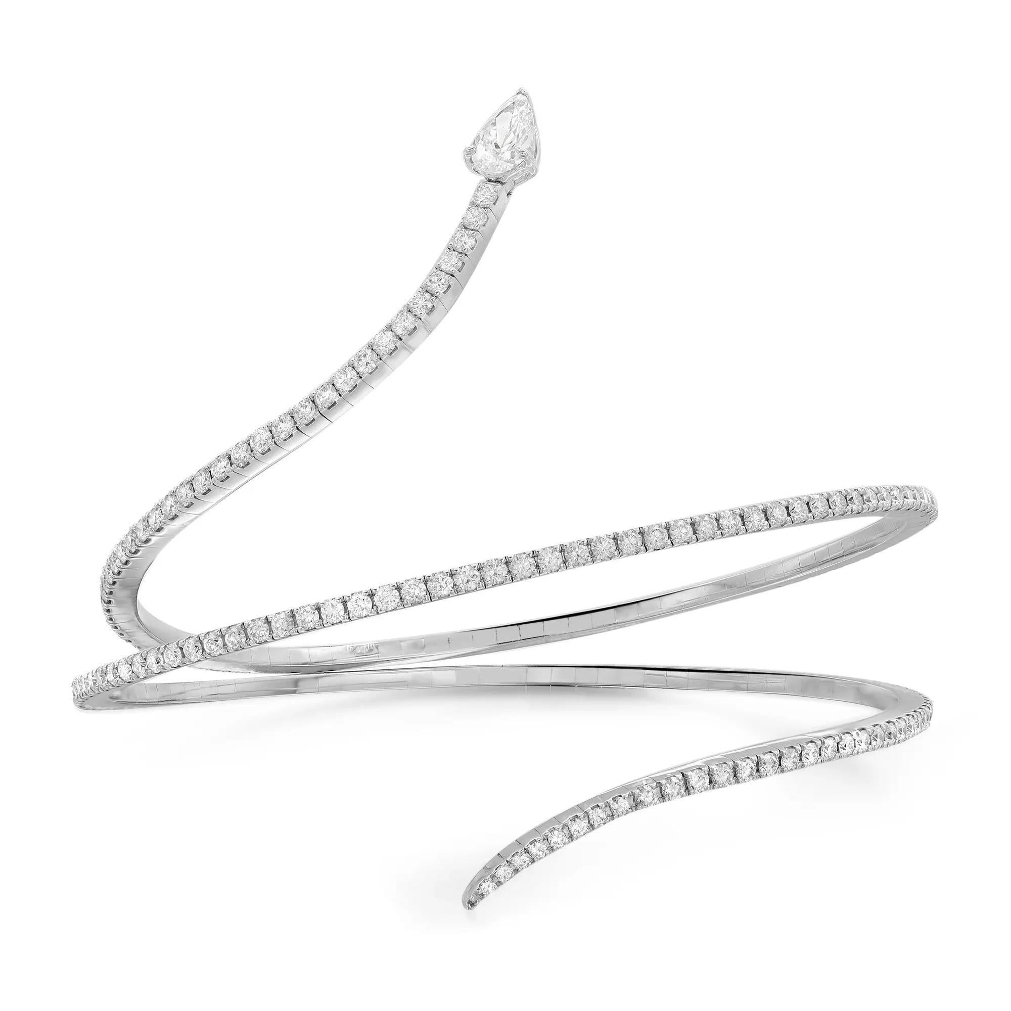 Messika Bracelet en or blanc 18 carats à 2 anneaux en forme de serpent, 2,06 ct. pt., taille moyenne en vente