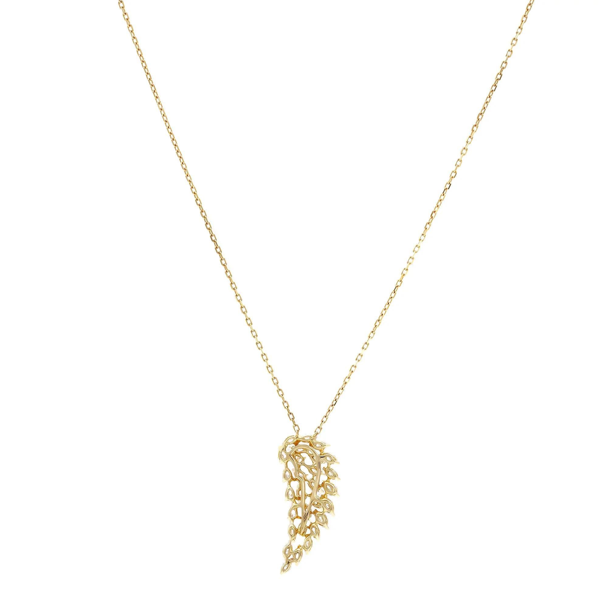 Moderne Messika 2.12Cttw Angel Diamond Pendant Necklace 18K Rose Gold 17.5 Inches en vente