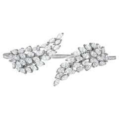 Messika Bracelet ouvert en or blanc 18 carats avec double diamant « Angel » de 4,99 carats, taille moyenne