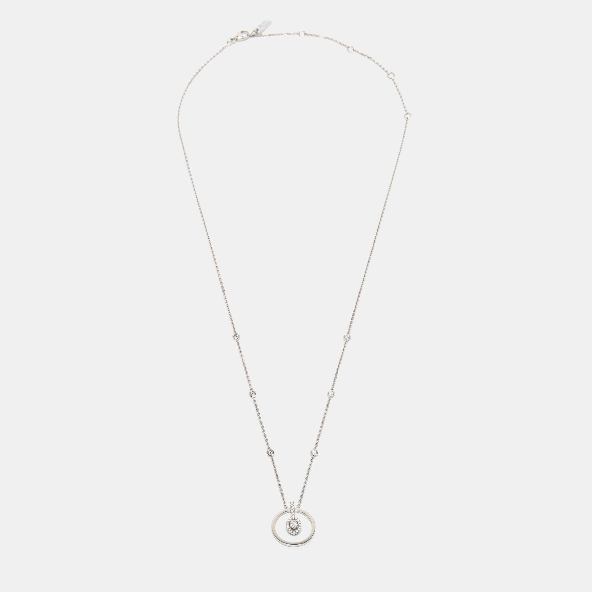The fine workmanship, use of precious metals, and unique appeal make this designer necklace for women a fabulous purchase. It's a worthy investment.

Includes: Info Booklet, Original Case, Authenticity Card
