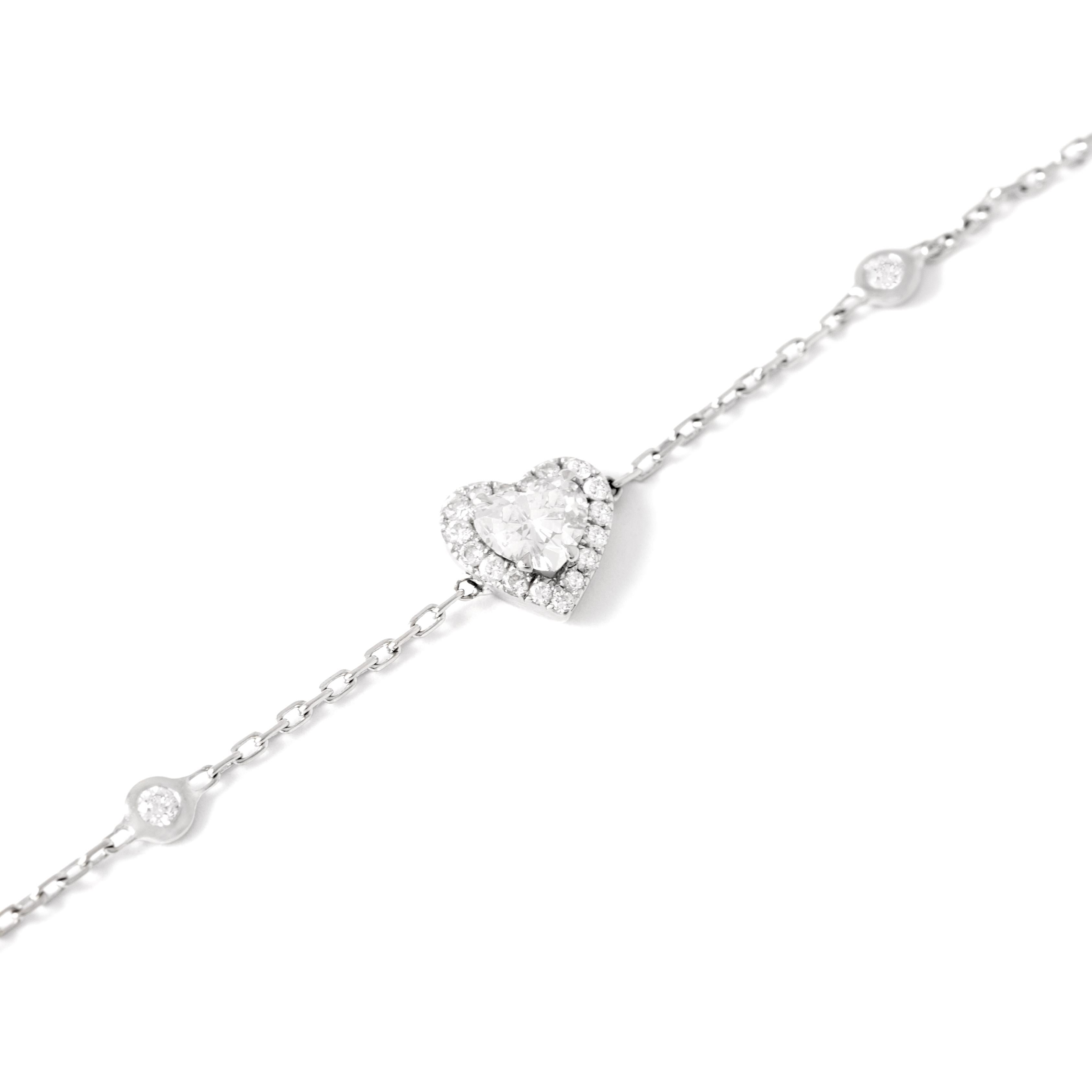 Messika Joy Bracelet en or blanc 18 carats avec cœur en diamants et diamants Excellent état à Geneva, CH