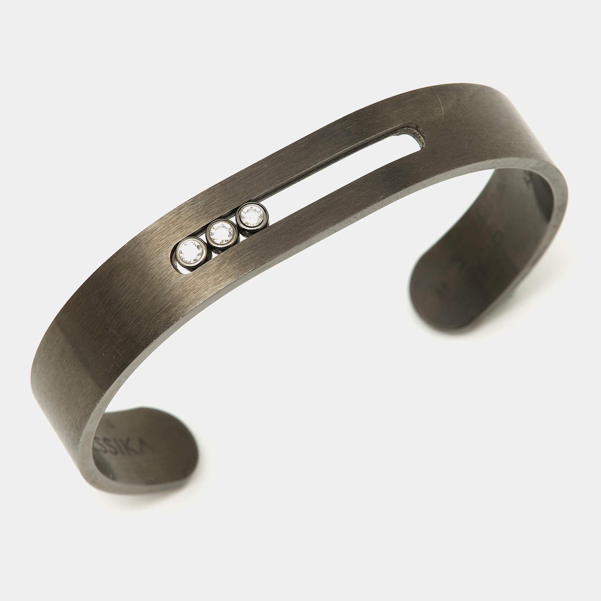 Messika Move Bracelet manchette ouverte en titane, graphite et diamants M Bon état à Dubai, Al Qouz 2