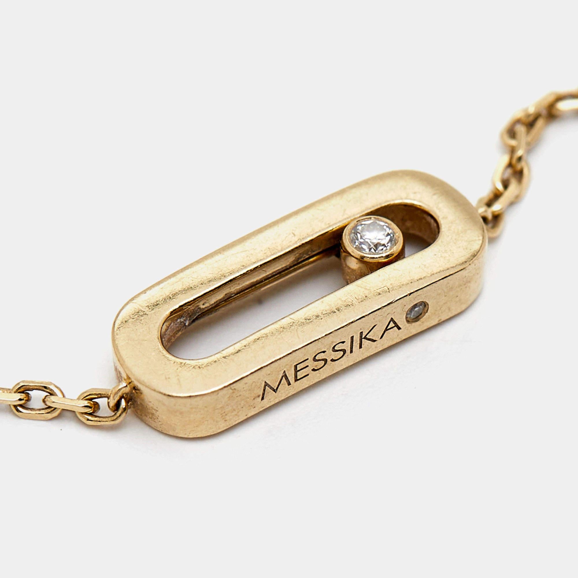 Das mit exquisiter Präzision gefertigte Messika Move Uno Armband strahlt in allen Facetten Opulenz aus. Schimmerndes 18-karätiges Gelbgold formt seine anmutige Silhouette, die mit einem einzigen schillernden Diamanten geschmückt ist, der bei jeder