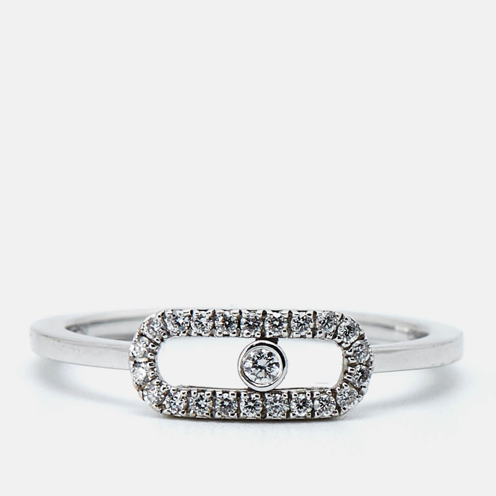 To adorn your fingers in the most elegant way Messika brings to you this stylish ring. It has been carved using top quality materials and will elevate your look instantly.