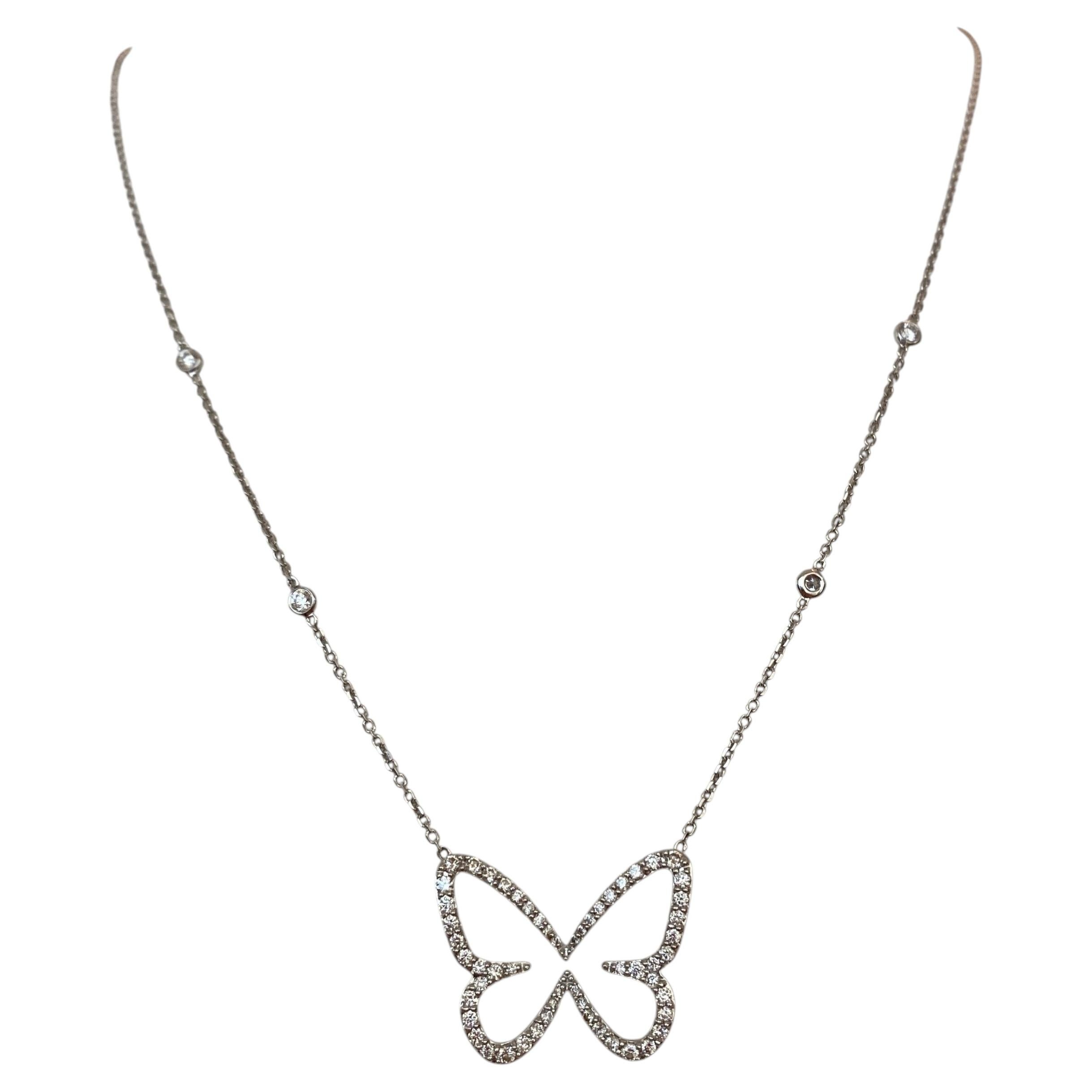 Collar «Butterfly» de Messika Paris, en oro blanco de 18 quilates y diamantes