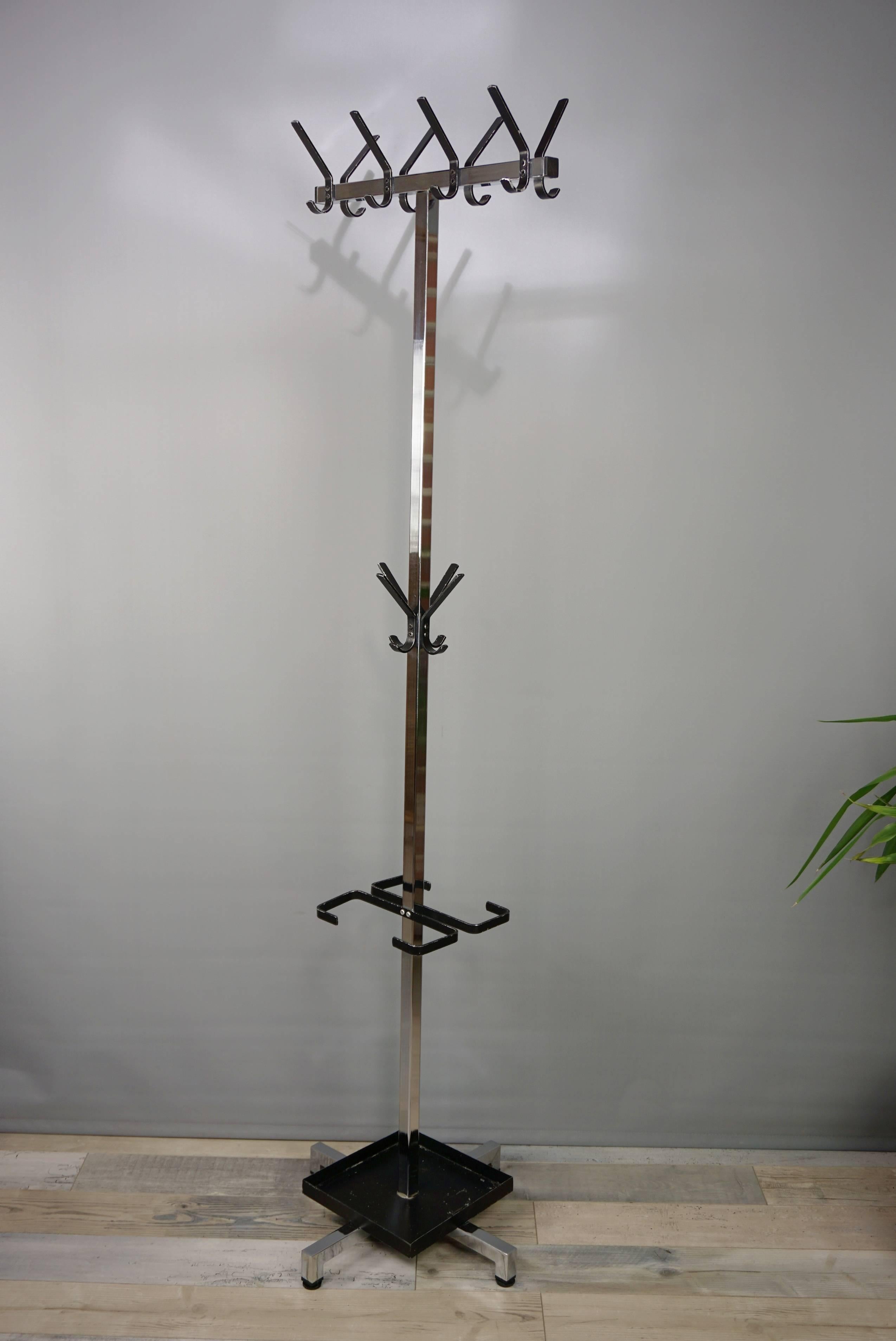 Metal Coat Rack Industrial Style from the 1950s For Sale 2