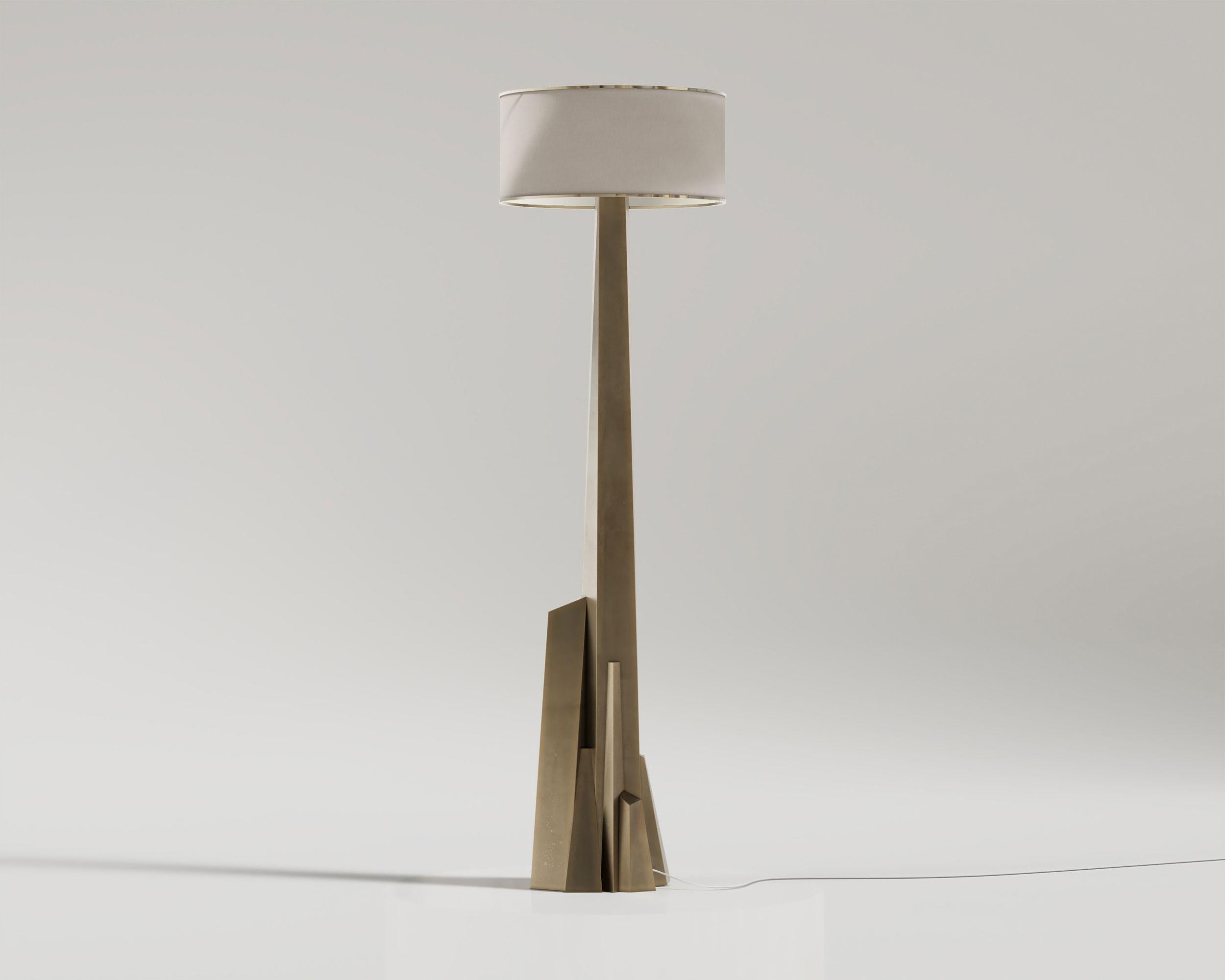 Meta-Kristall-Stehlampe in Patina-Bronze von Palena Furniture (Geschwärzt) im Angebot
