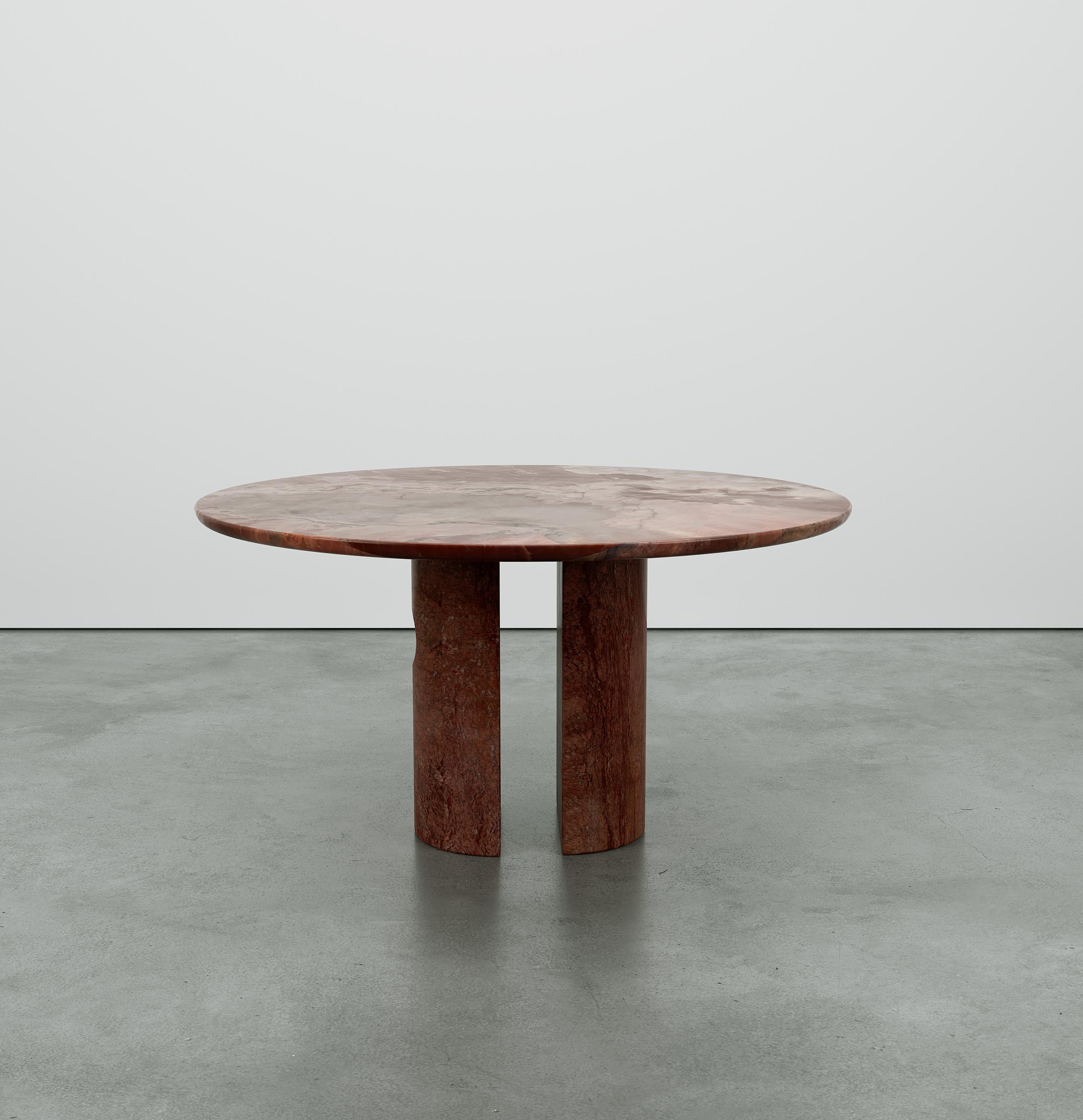 Minimaliste Table de salle à manger Meta en onyx rouge - Phillip Jividen en vente