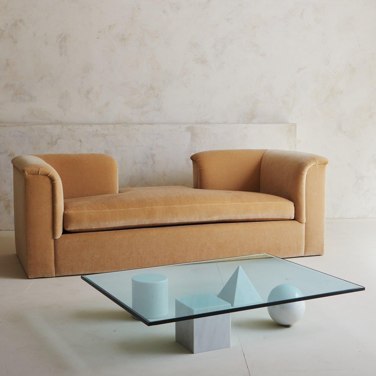 Mid-Century Modern Metafora Coffee Table in Carrara Marble by Massimo + Lella Vignelli, Italy 1970s