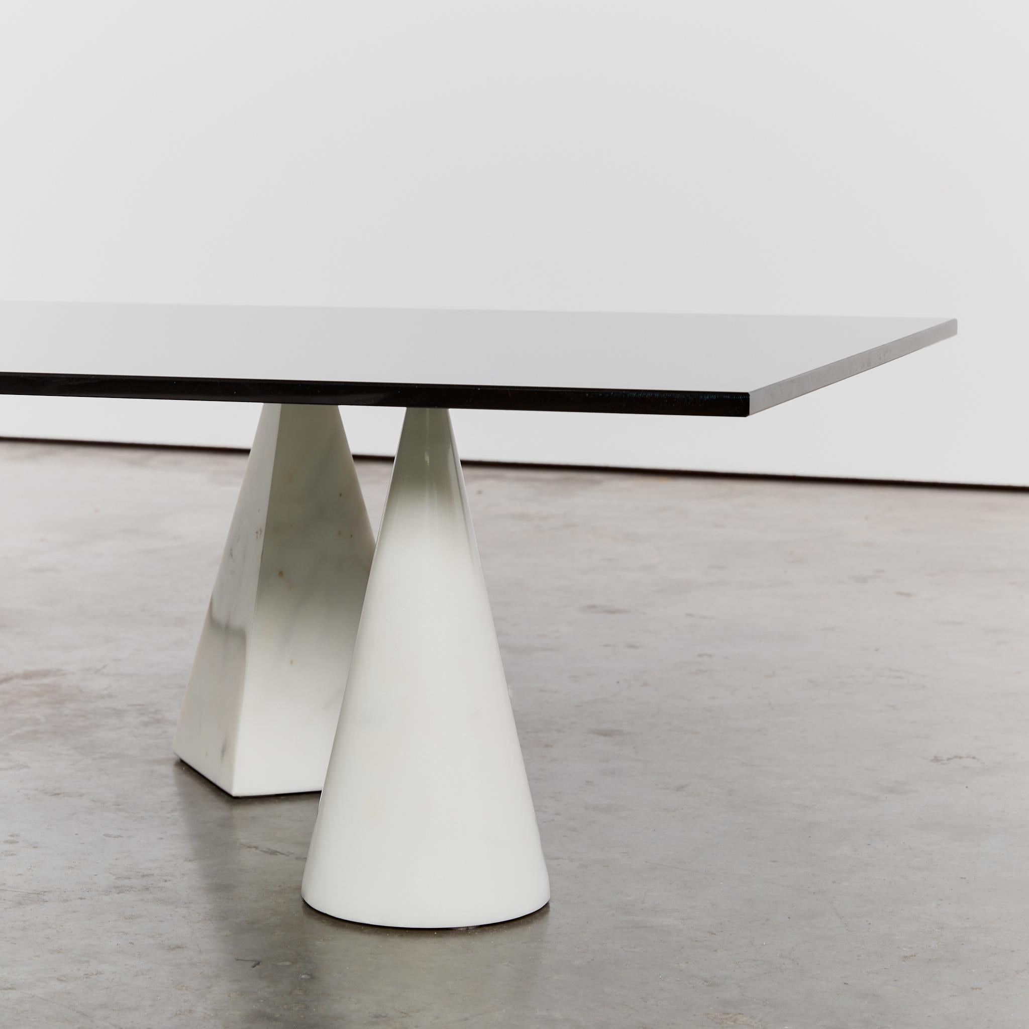 Late 20th Century Metafora Style Marble Occasional Coffee Table Attributed to Massimo Vignelli For Sale