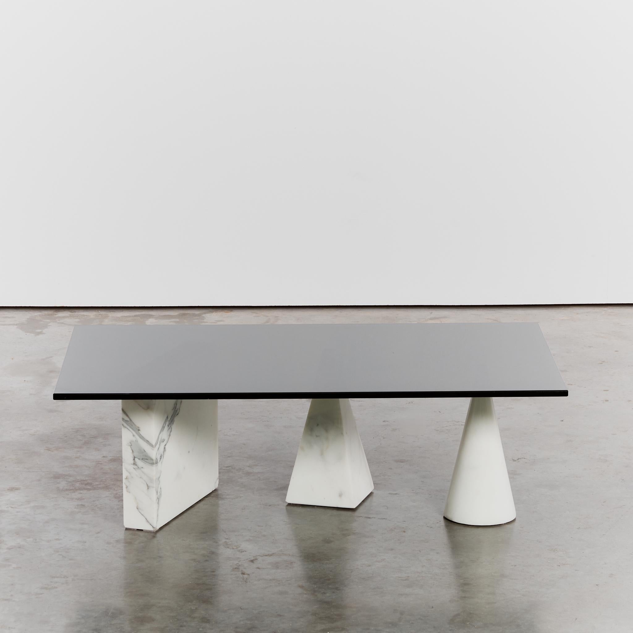 Metafora Style Marble Occasional Coffee Table Attributed to Massimo Vignelli For Sale 1