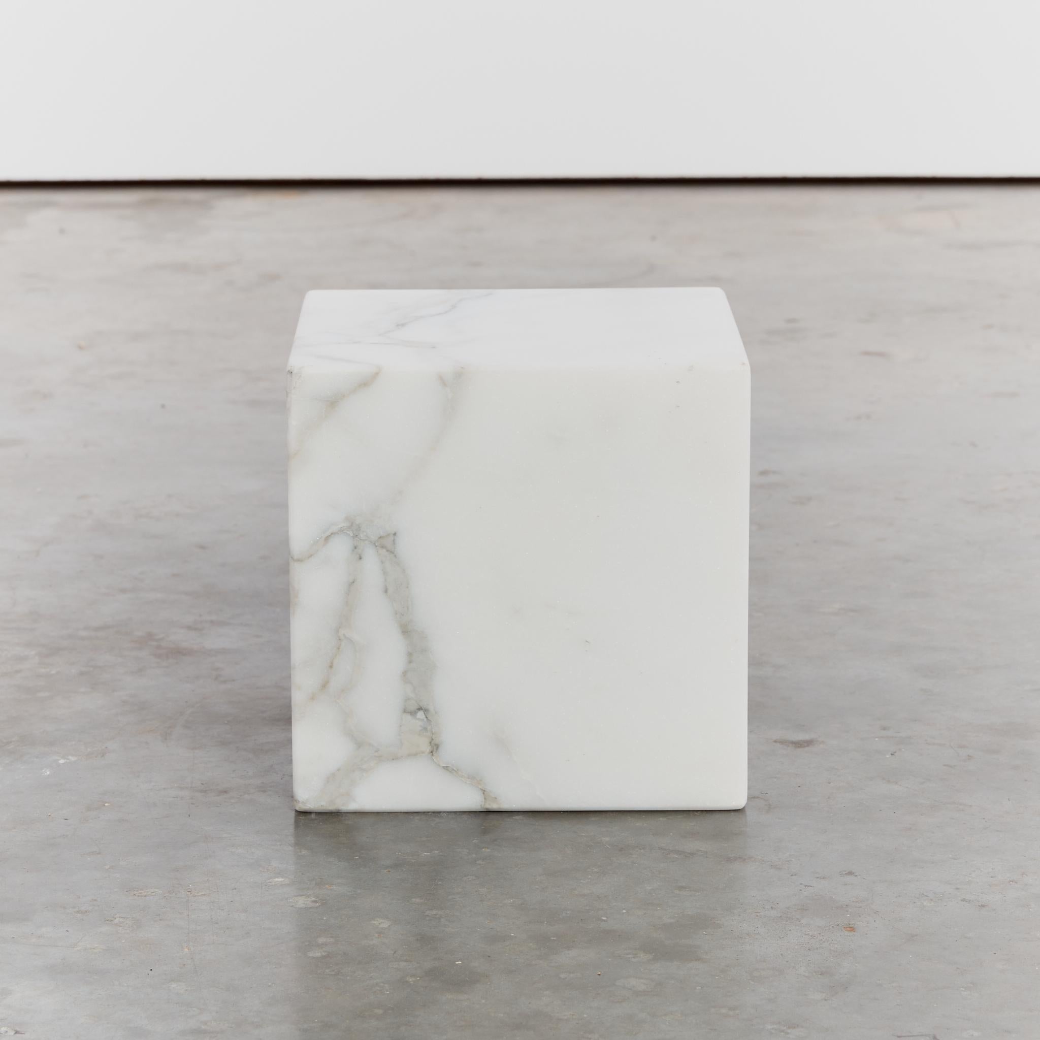 Metafora table by Massimo & Lella Vignelli in Carrara marble 3