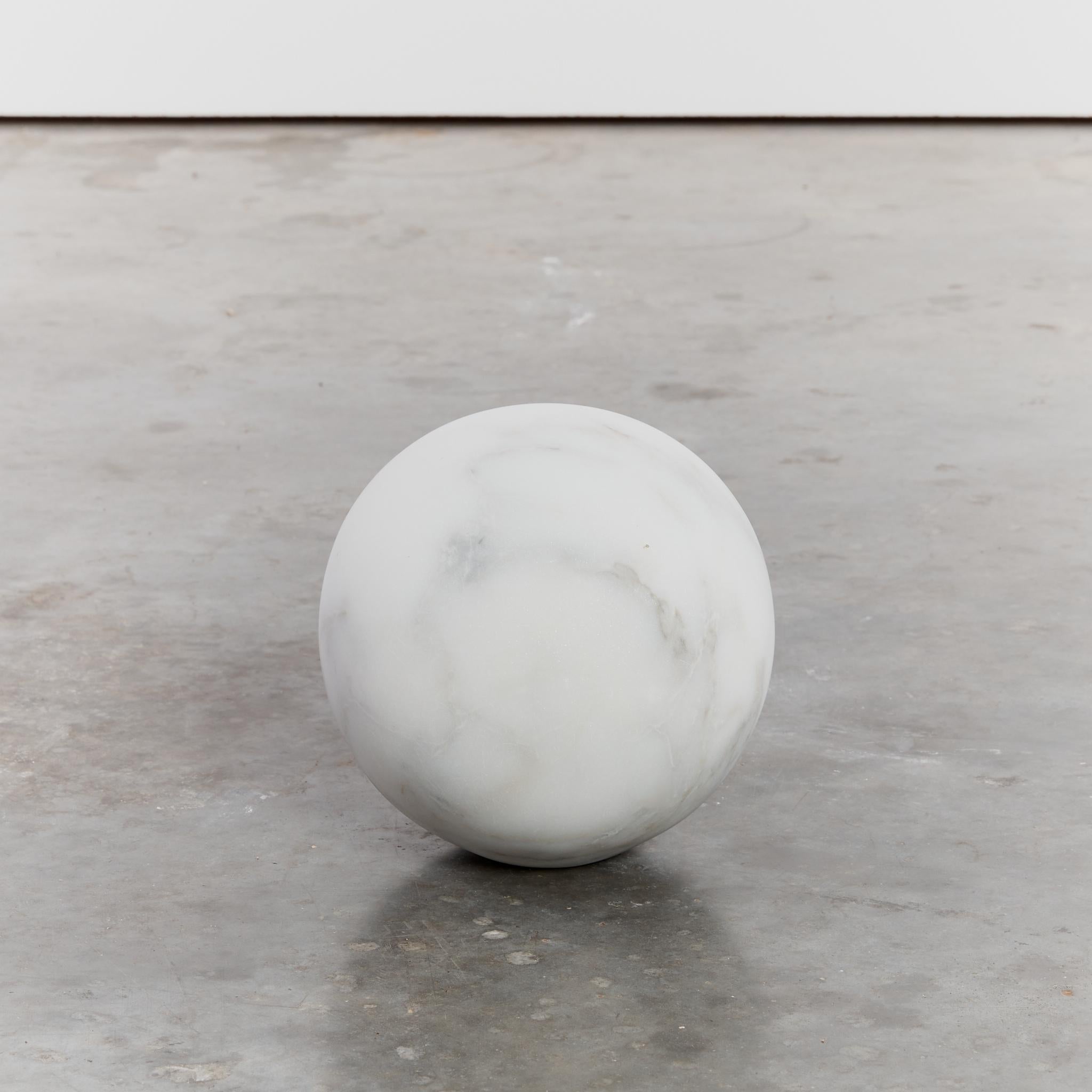 Metafora table by Massimo & Lella Vignelli in Carrara marble 5