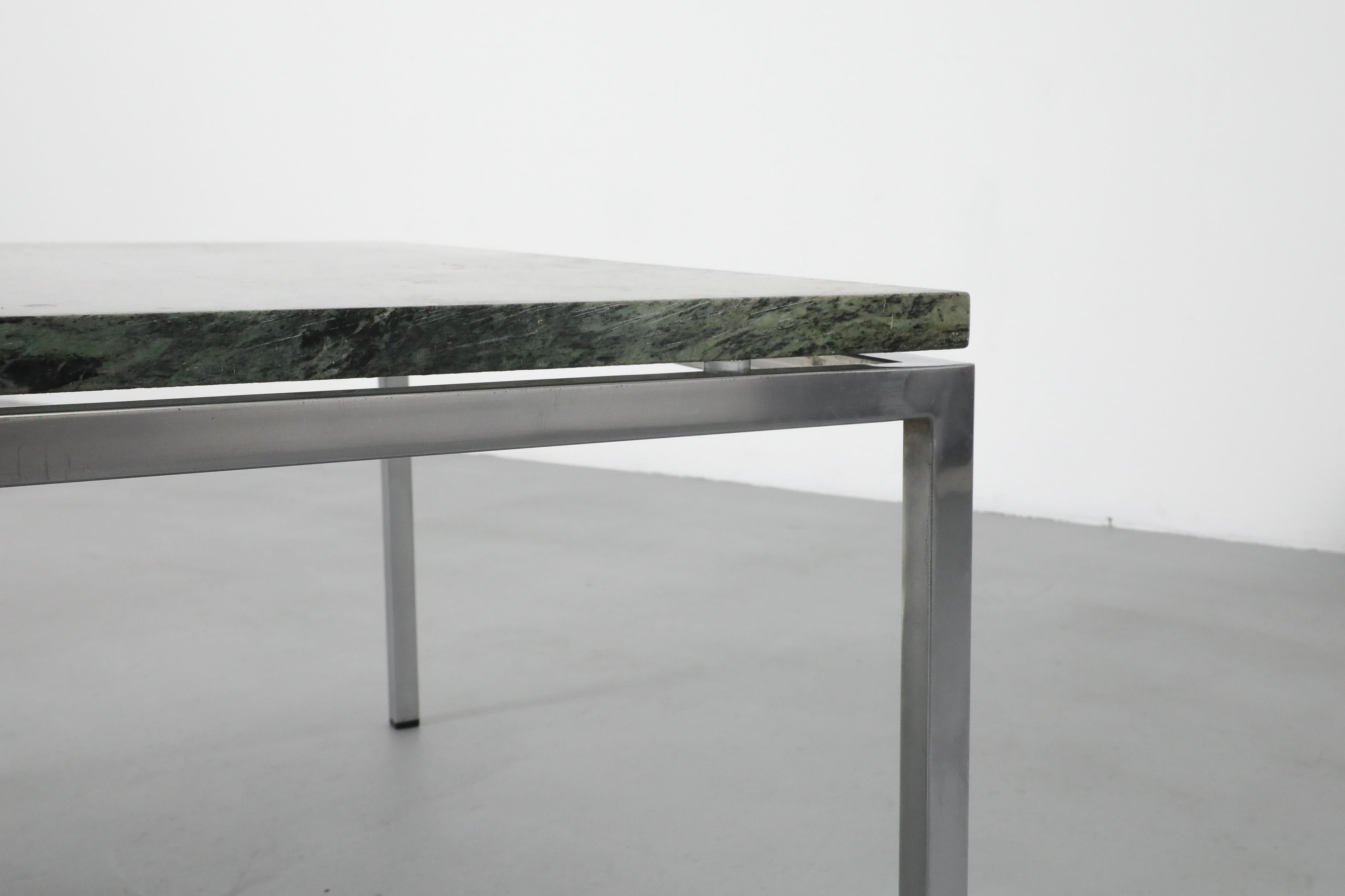 Table basse chromée Metaform avec plateau en marbre vert en vente 8