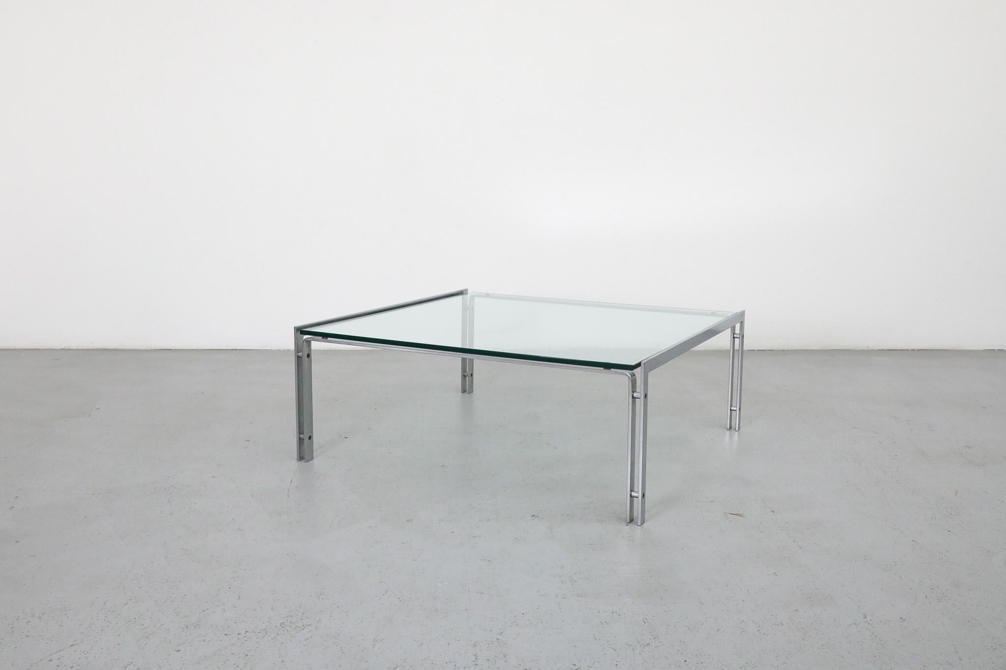 Néerlandais Table basse Metaform 