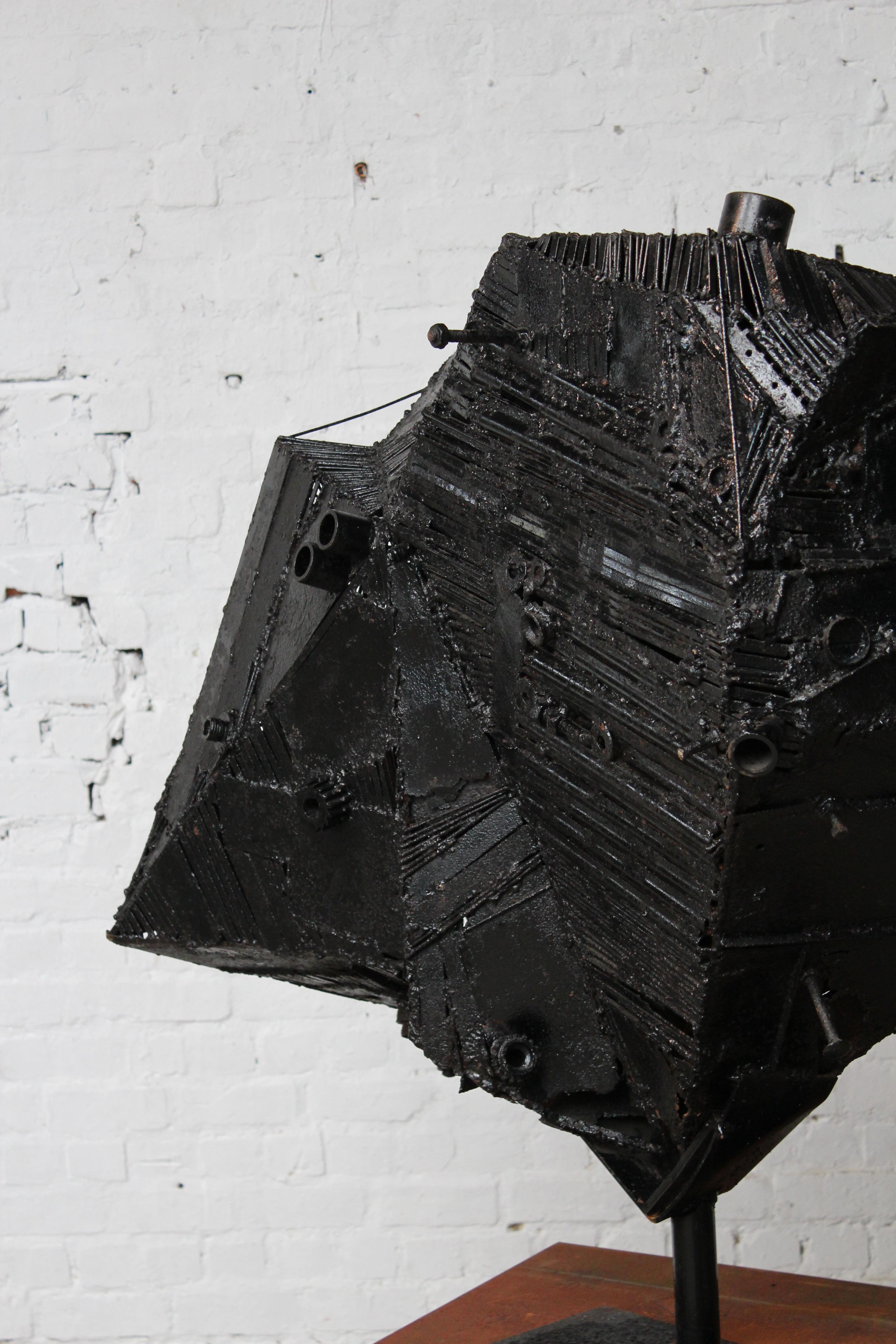 Abstrakte Metallkonstruktion des belgischen Künstlers Paul Van Gyseghem (Belgisch) im Angebot