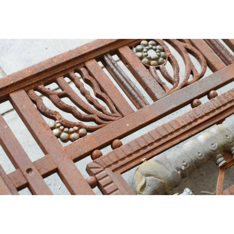 Metal and Bronze Ironwork Entrance Door by Charles Piguet Lyon, 1919 In Excellent Condition For Sale In Andrézieux-Bouthéon, FR